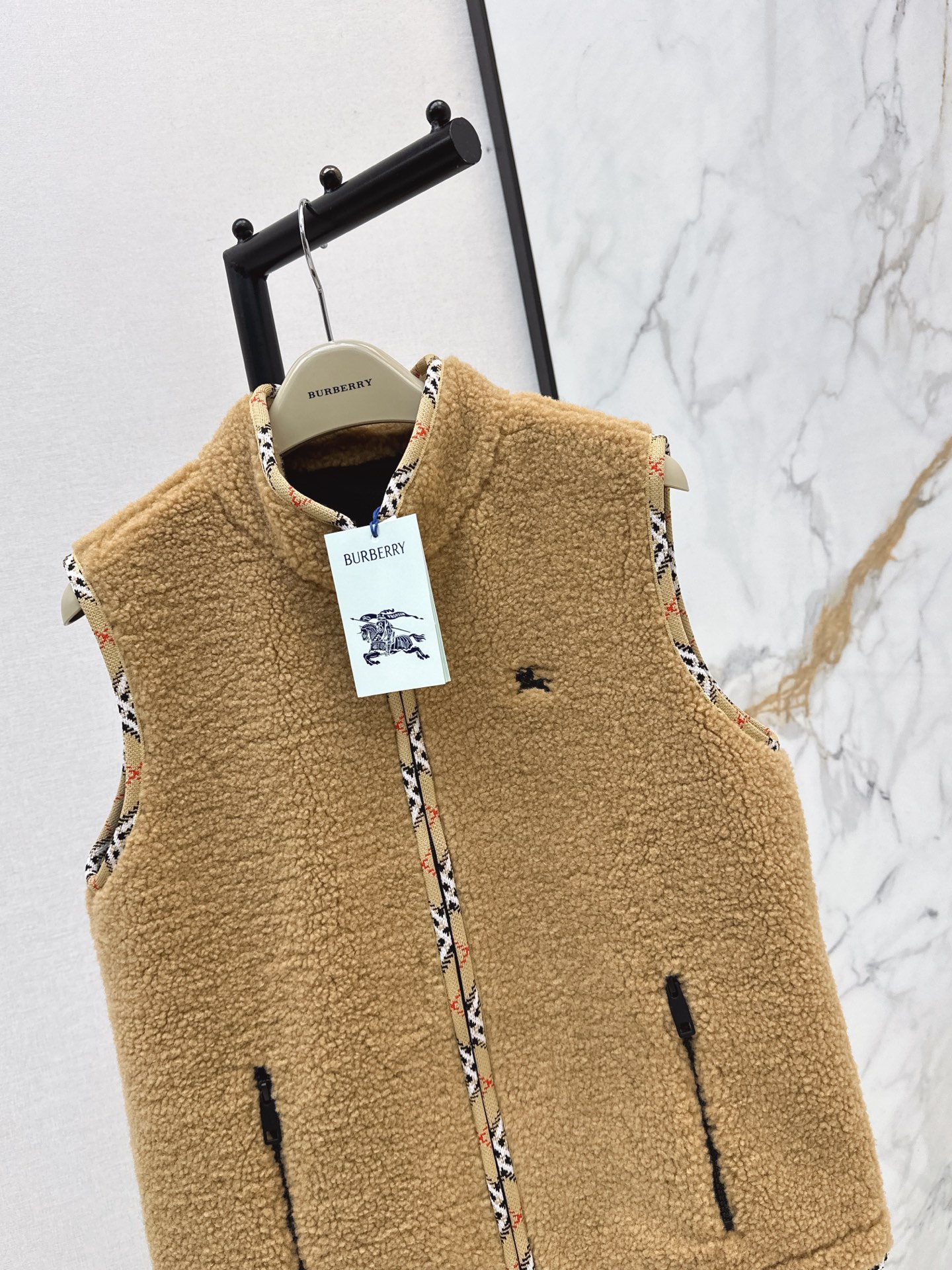 Bur 26fw sherpa fleece zipper vest
