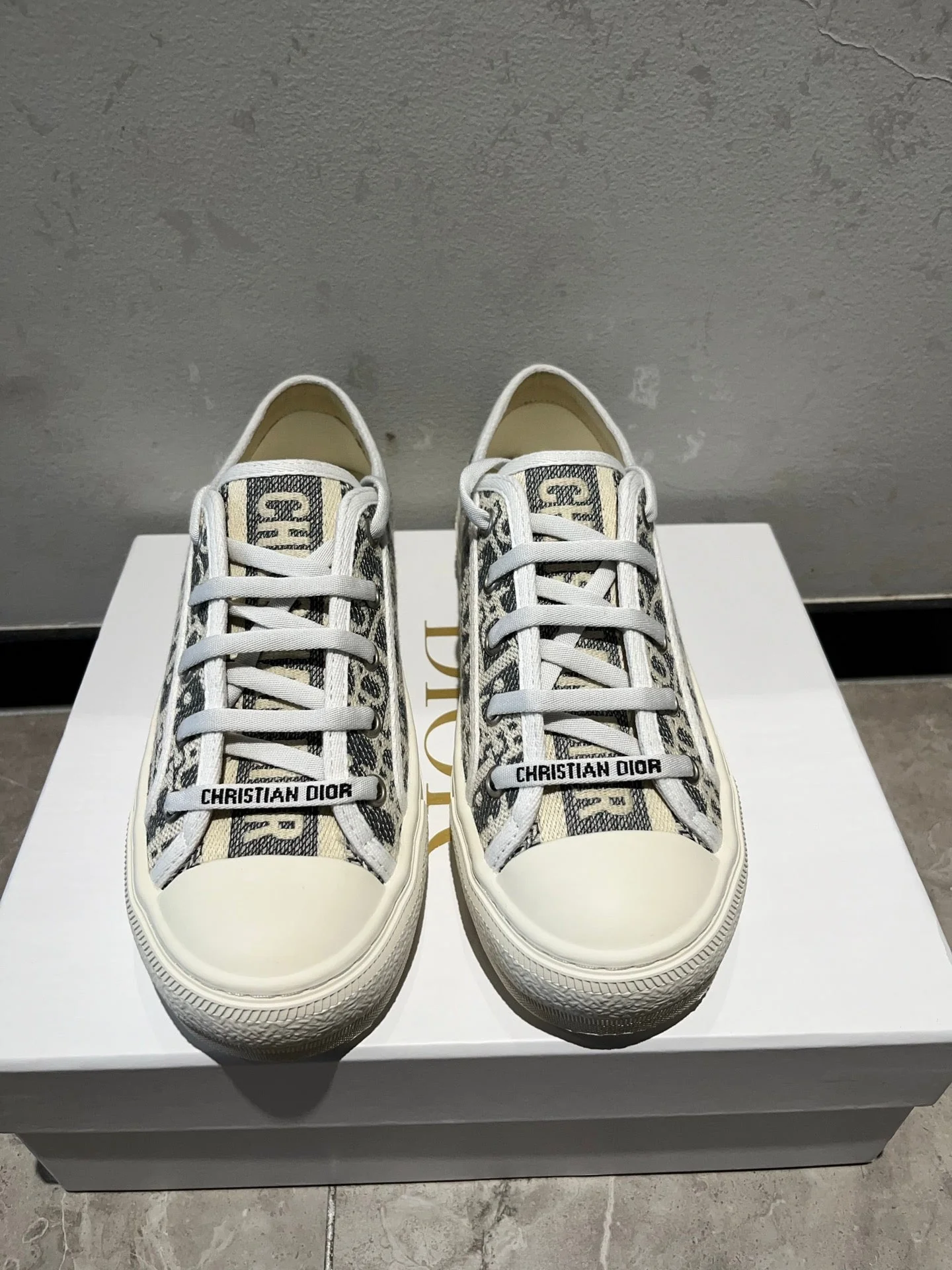 D walk‘n sneaker