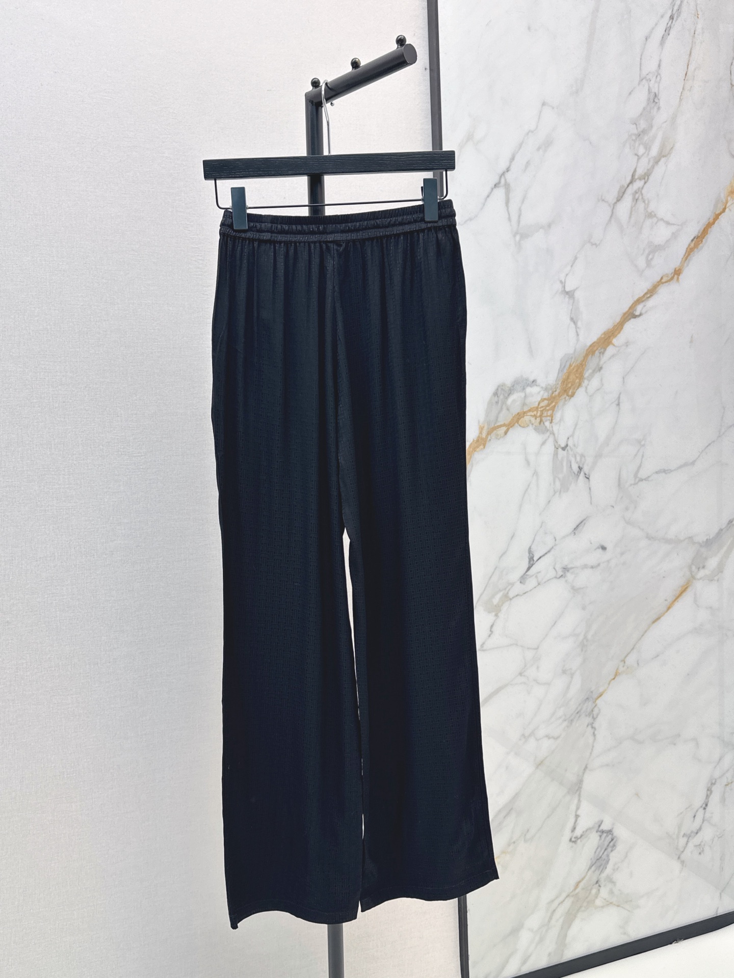 Her 26fw straight-leg pants