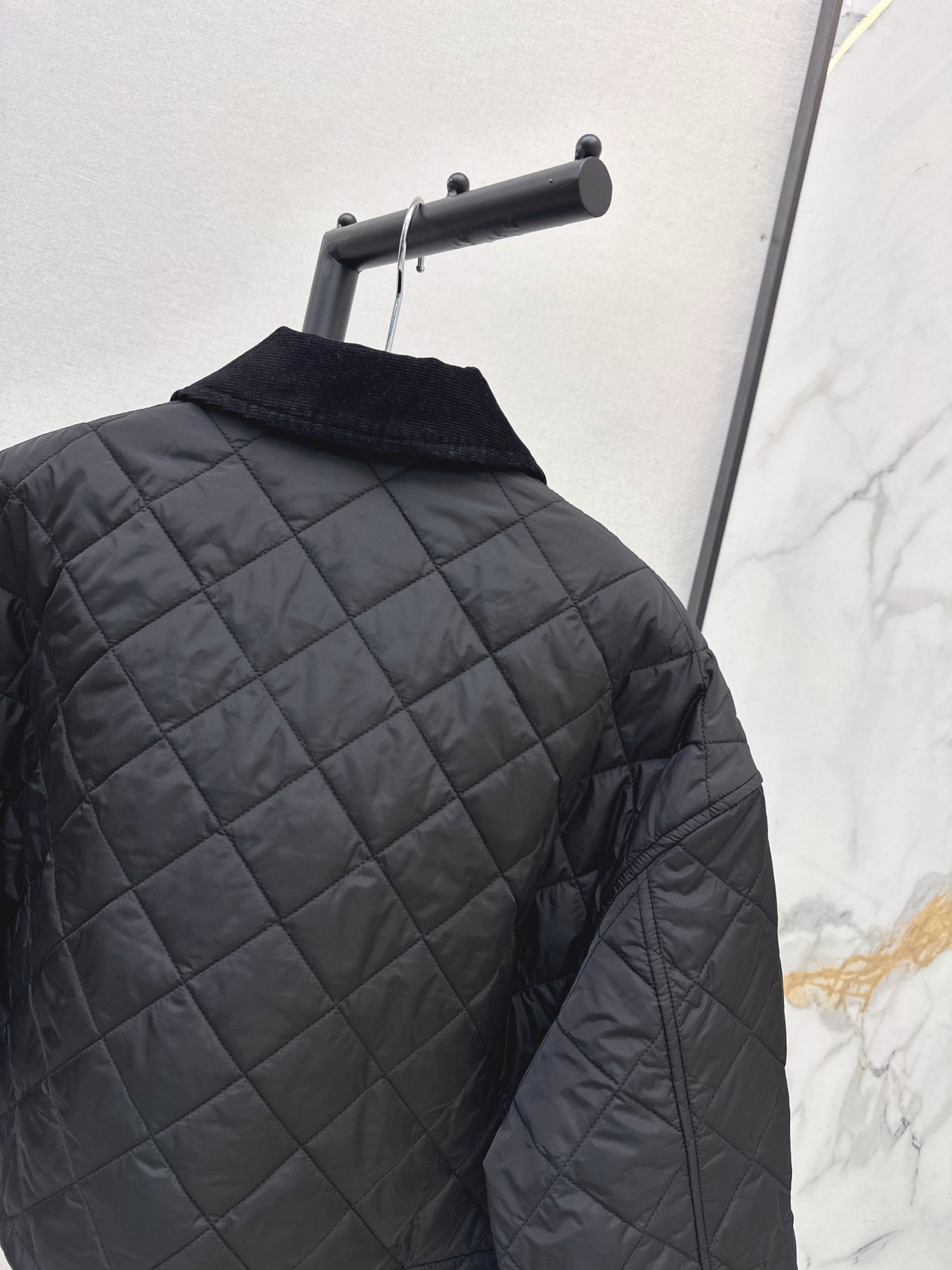 Pra 26fw cropped padded jacket