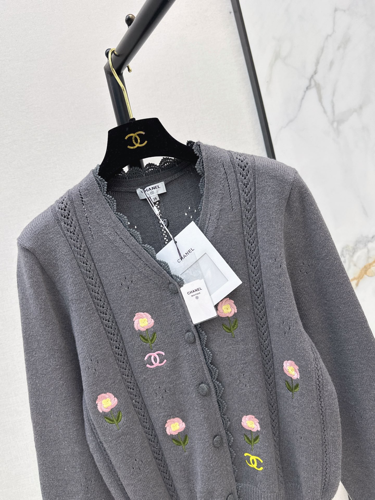 Chan 26fw embroidery knit cardigan