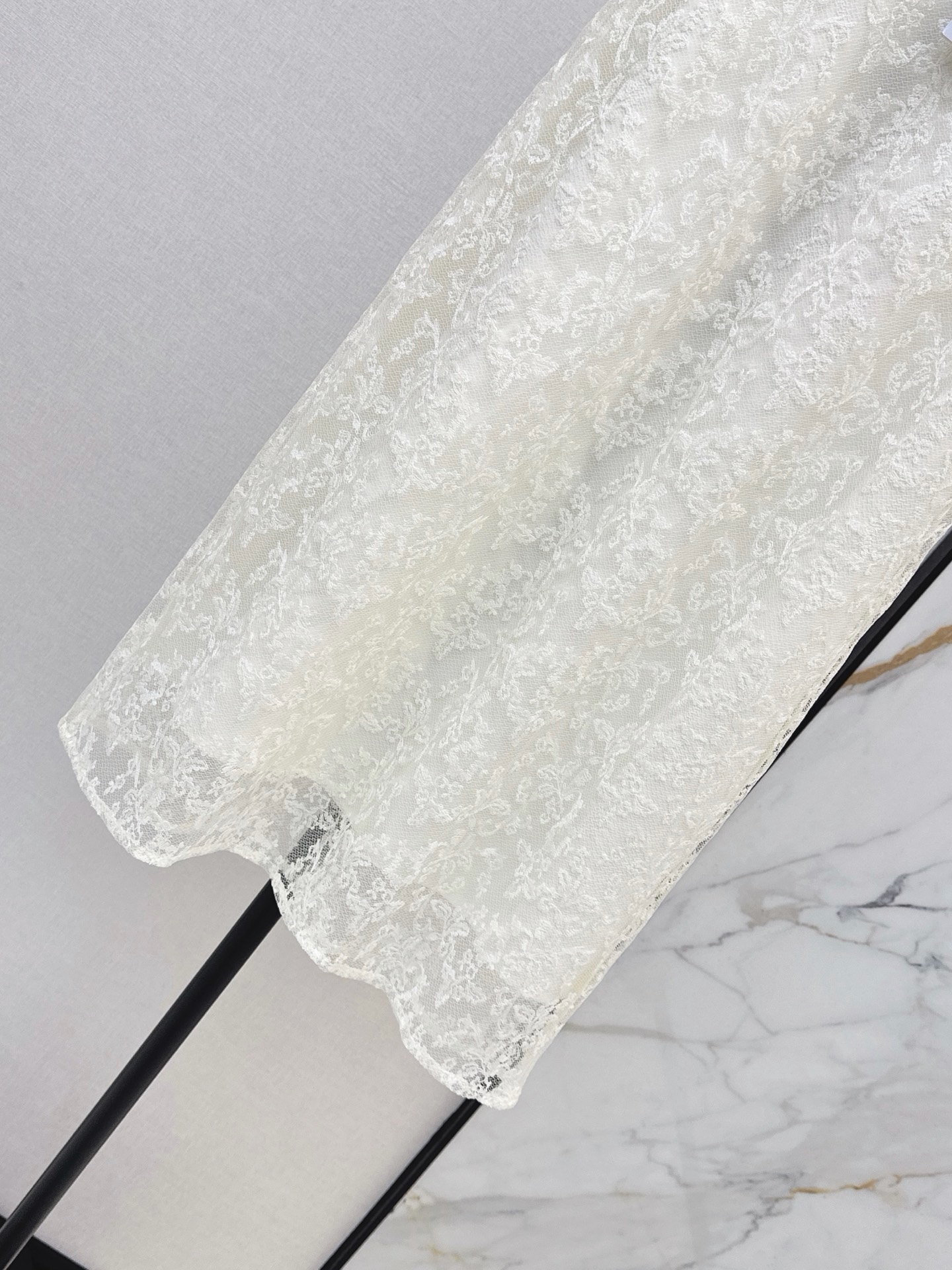 CD 26ss lace midi skirt