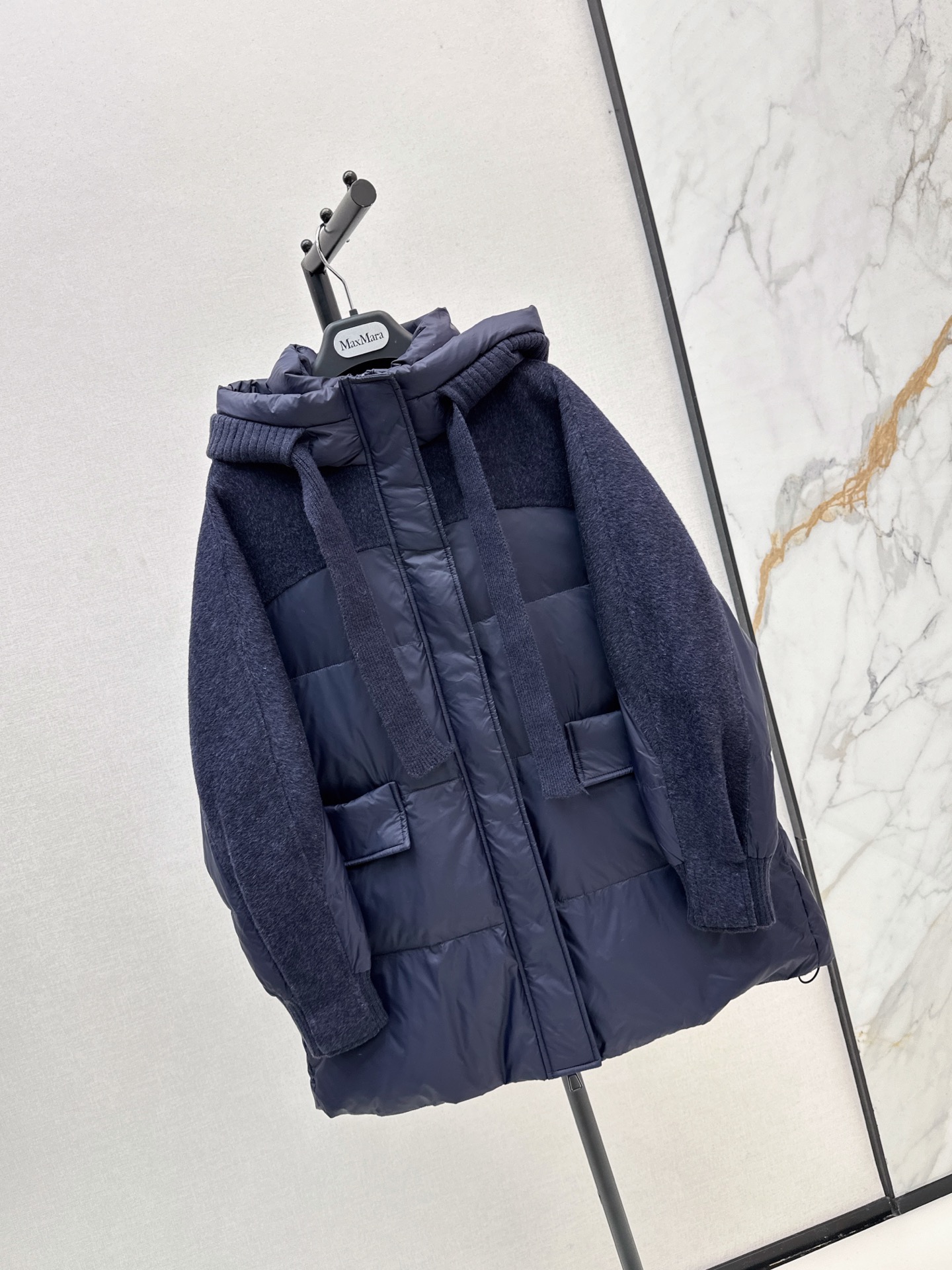 Max 26fw knit contract hooded down jacket