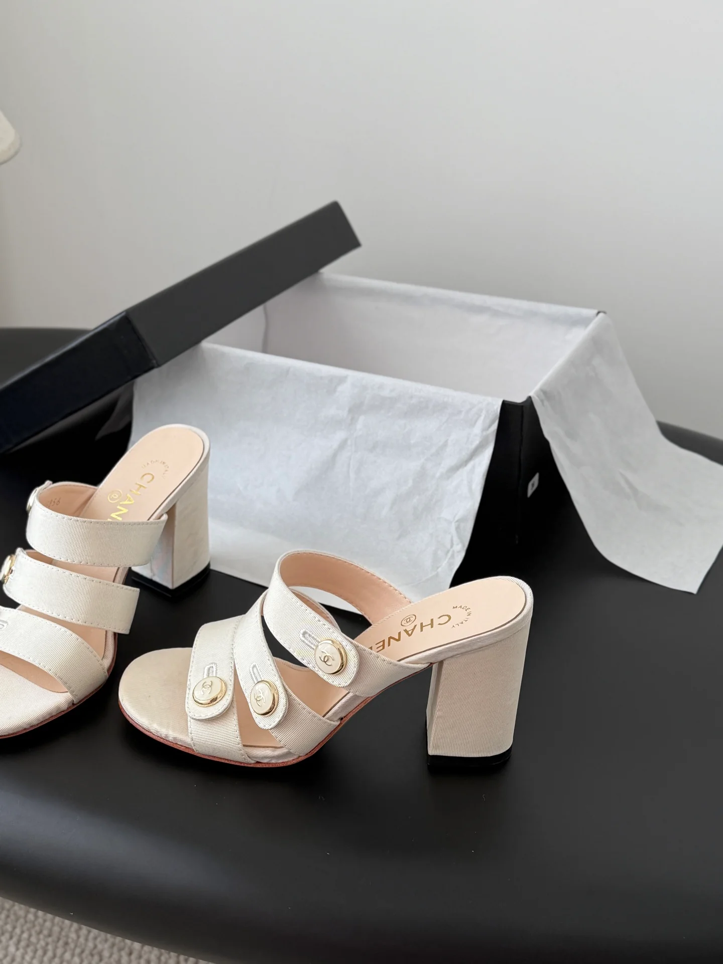 Chan 26ss high*heel sandals