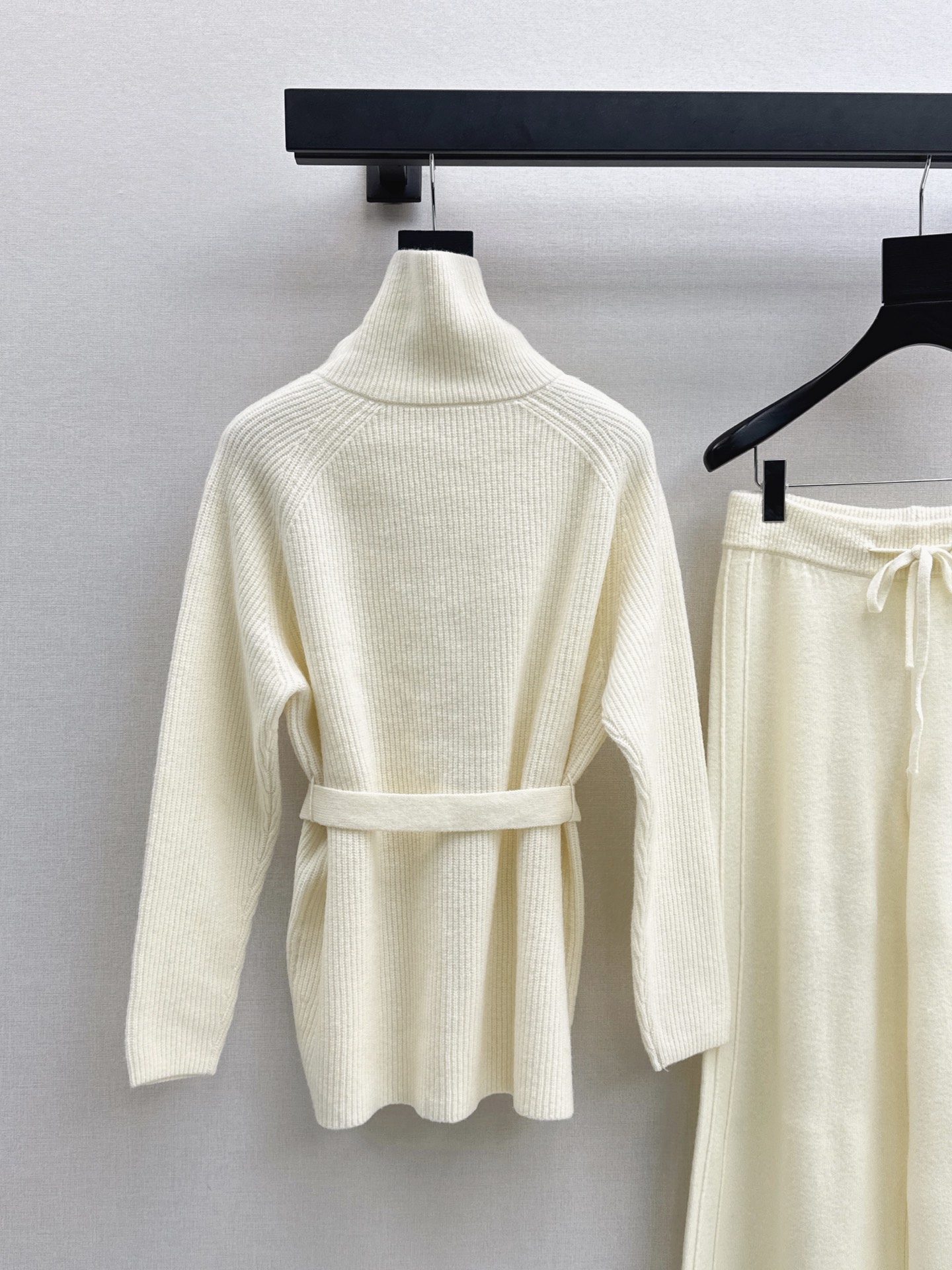 Her 26fw wool sweater pants sets