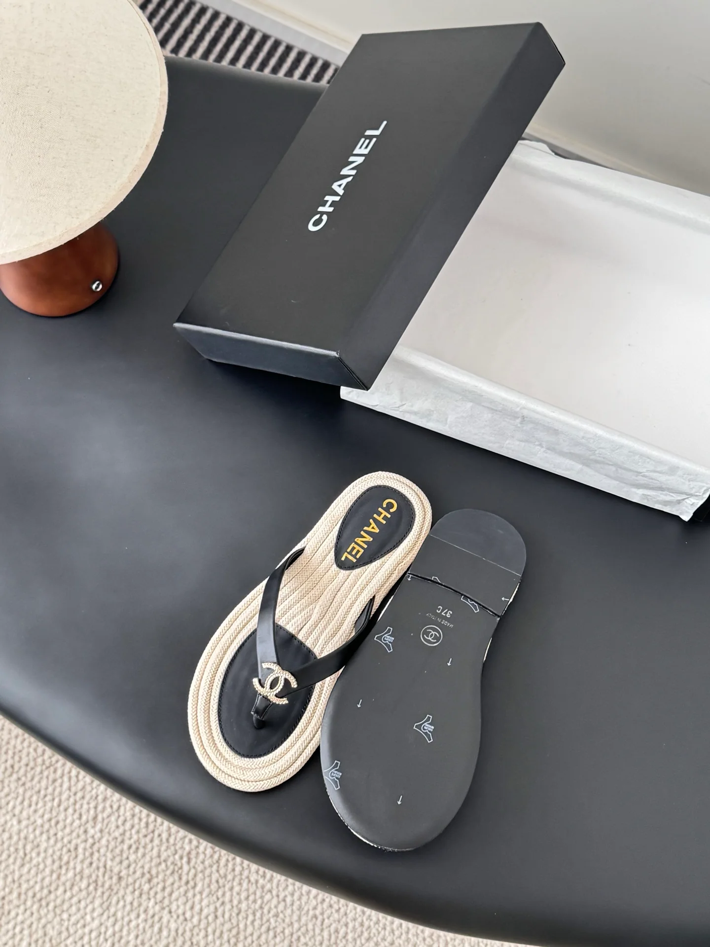 Chan 25K flip-flops