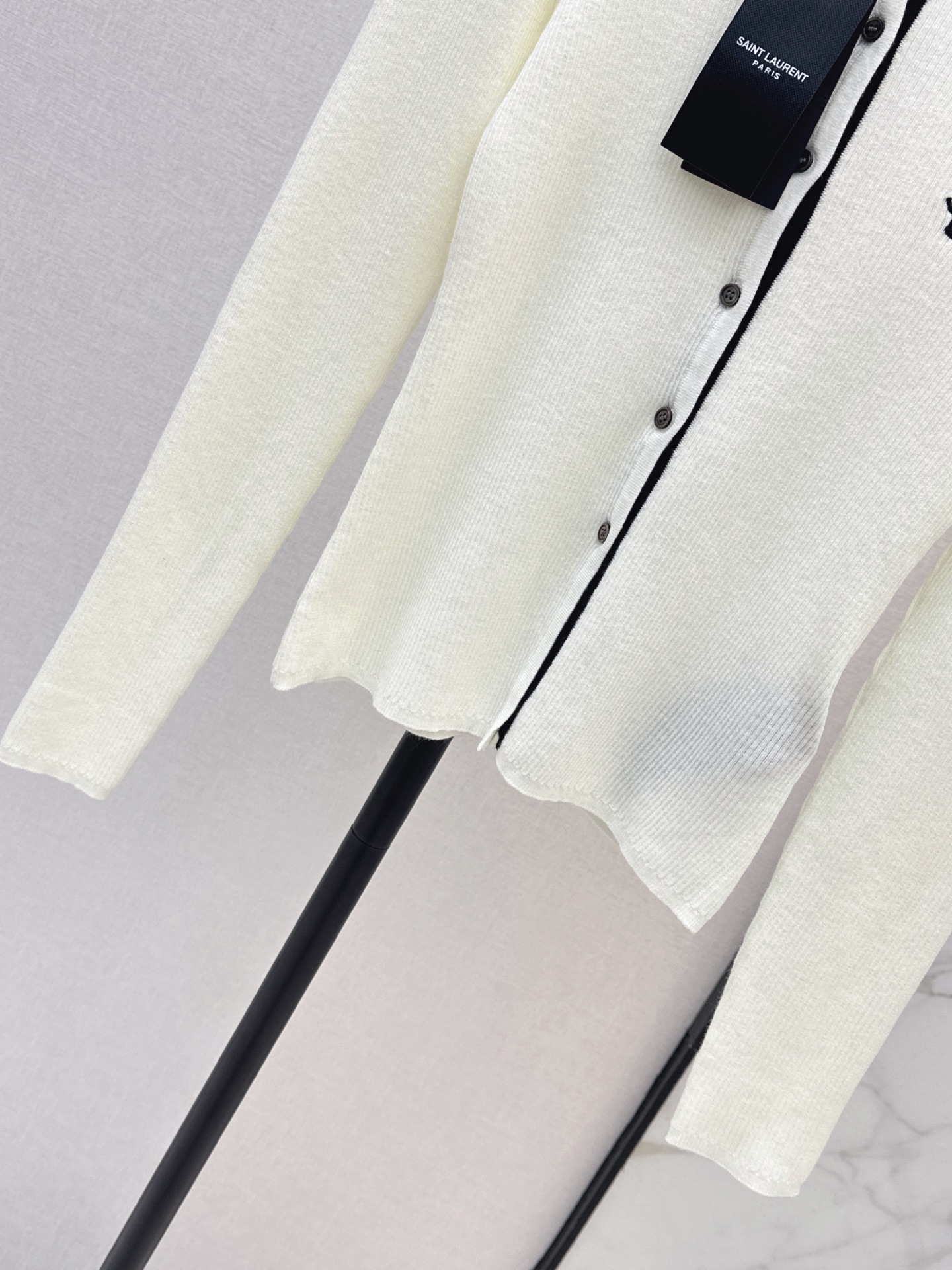 Sain 26fw slim-fit cardigan