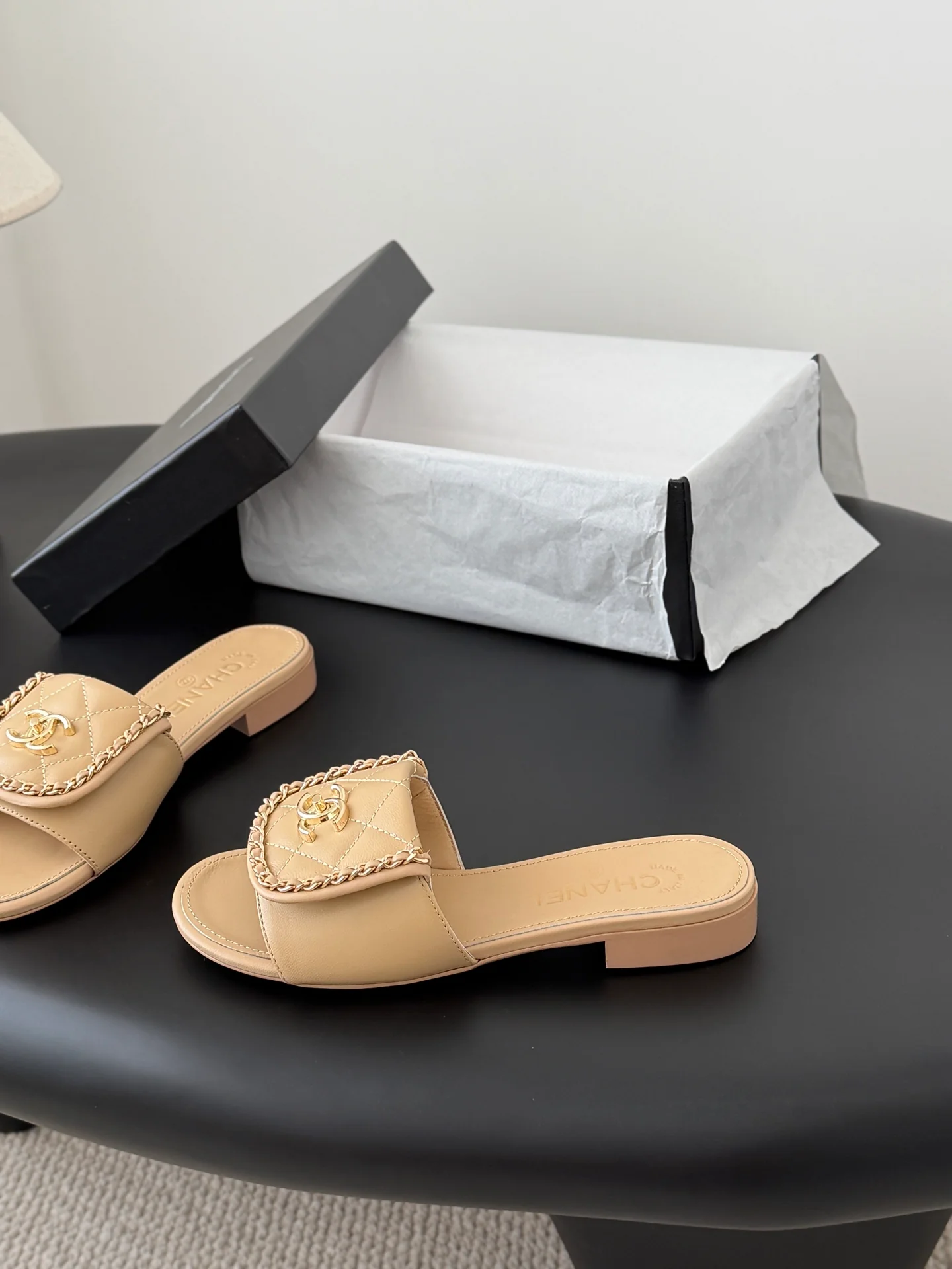 Chan 26ss sandals