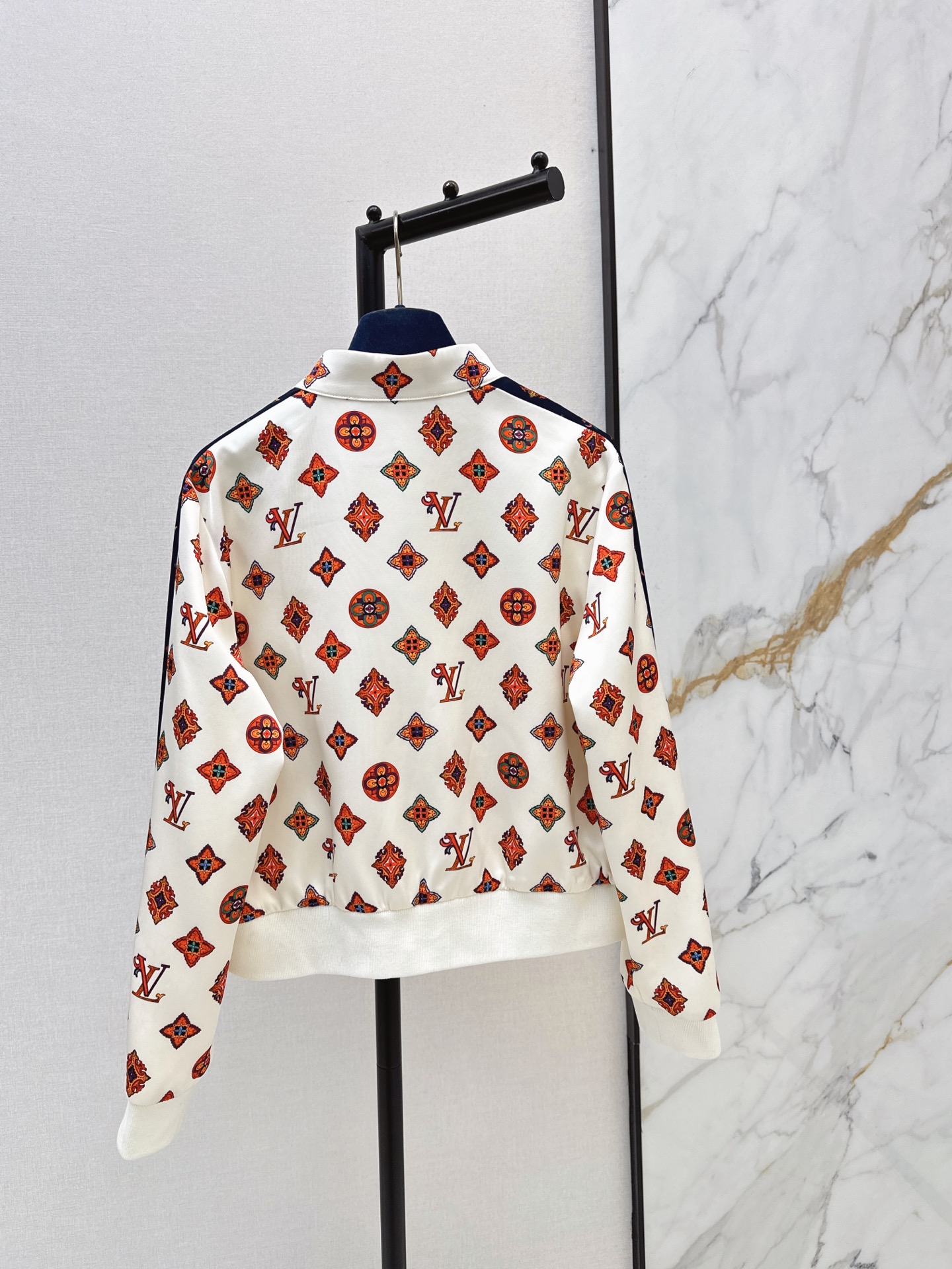 Loui 26fw print jacket