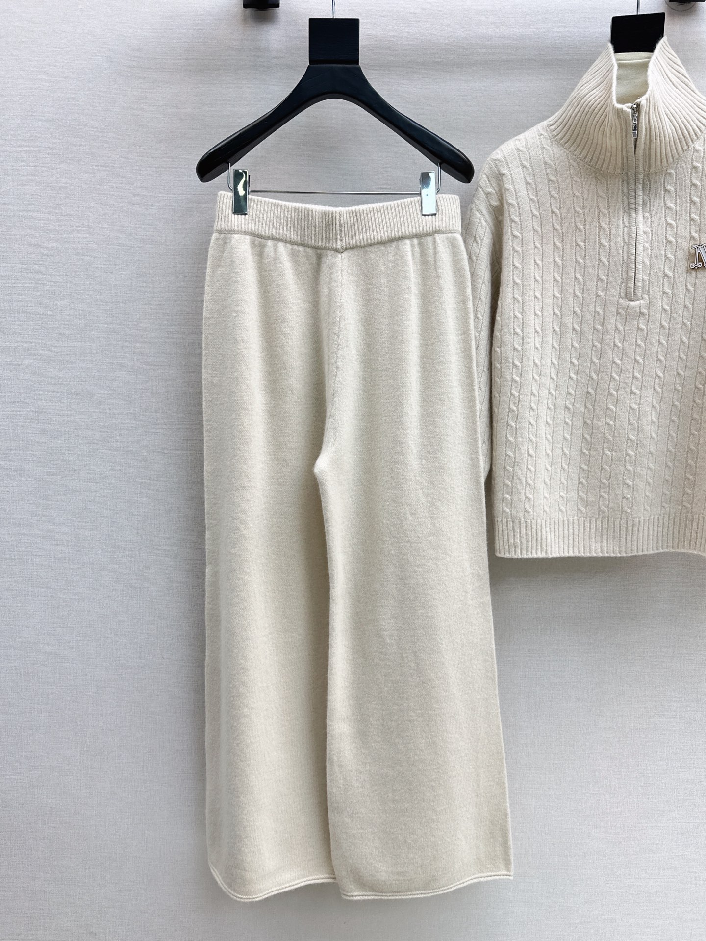 Max 26fw wool sweater pants sets