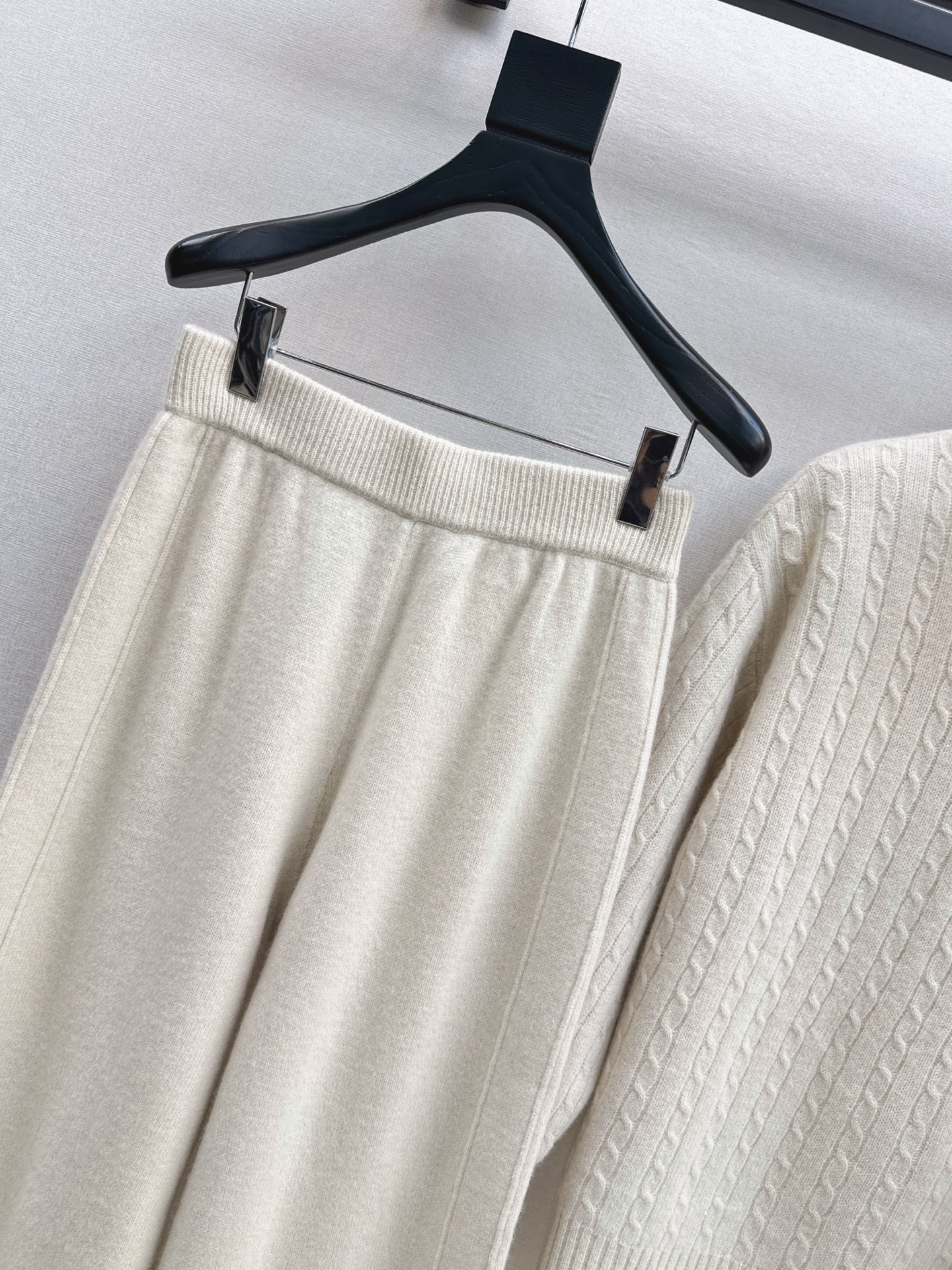 Max 26fw wool sweater pants sets