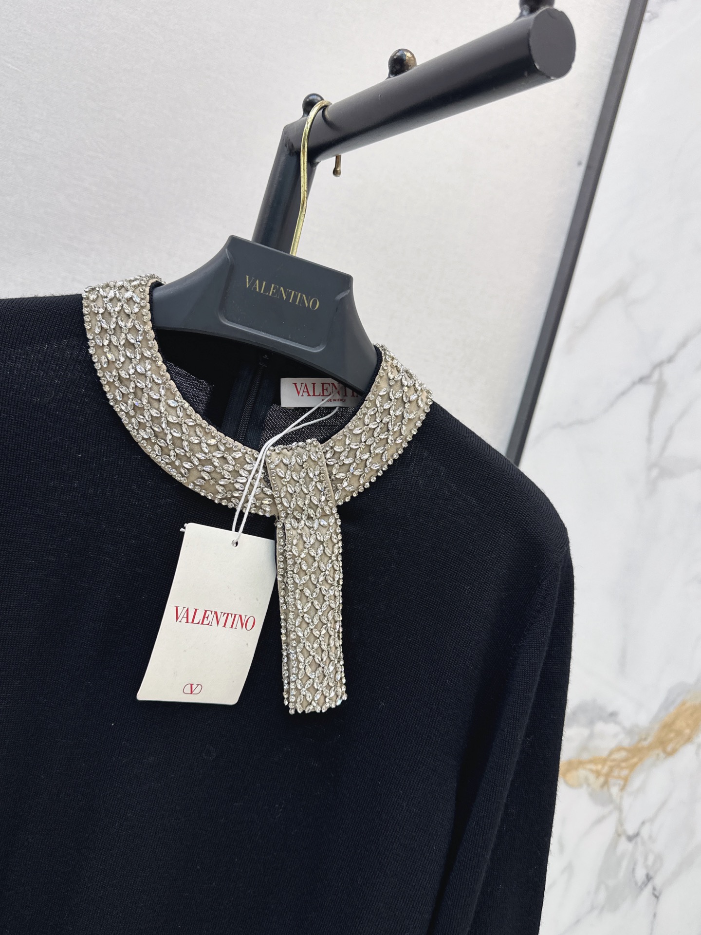 Valen 26fw rhinestone beading knitwear