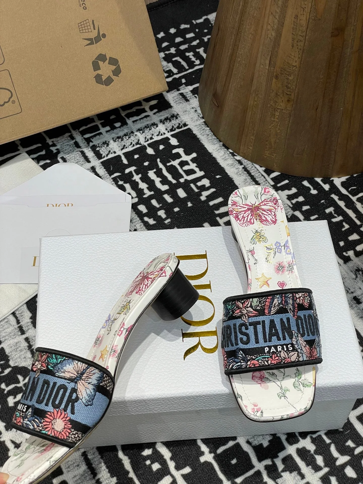CD 25SS Dway slippers