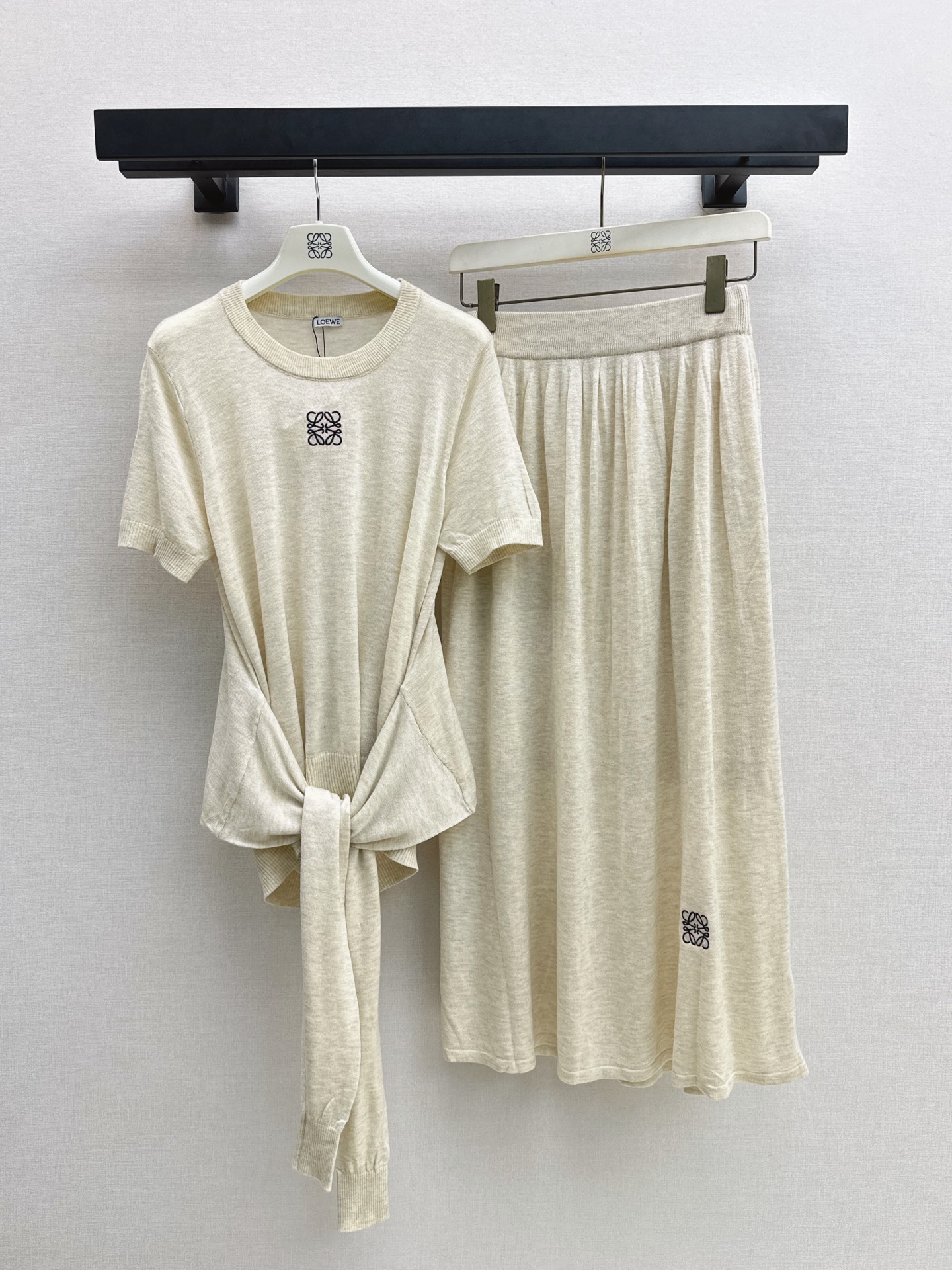 Loe 26fw knit top pleated skirt