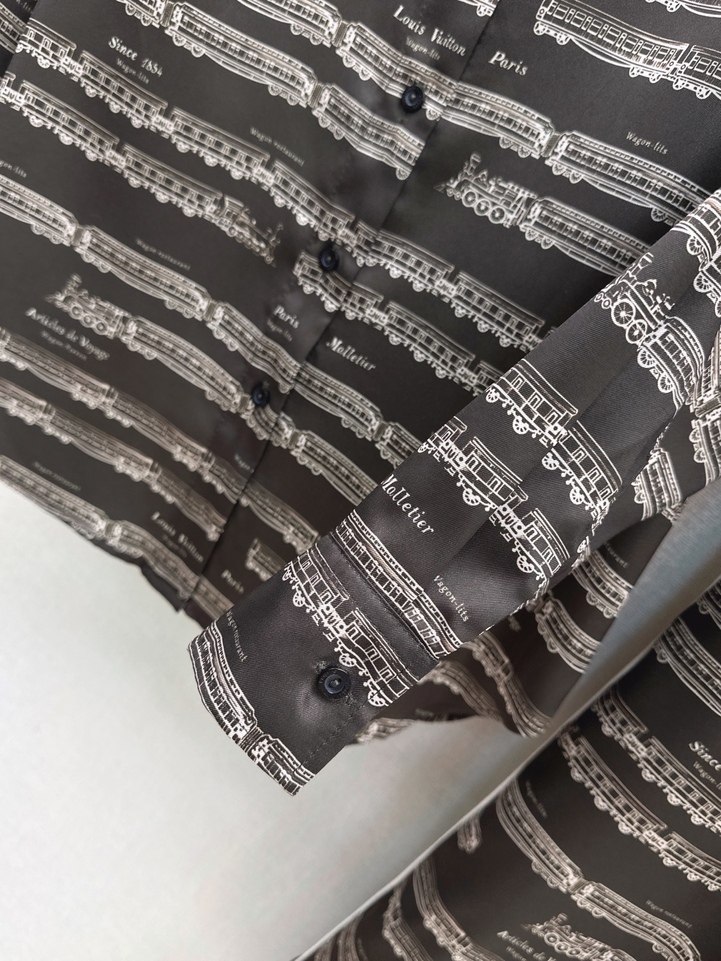 Loui 26fw print shirt pant sets