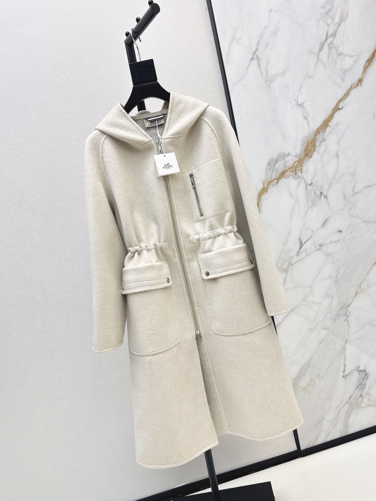 Her 26fw drawstring hooded overcoats