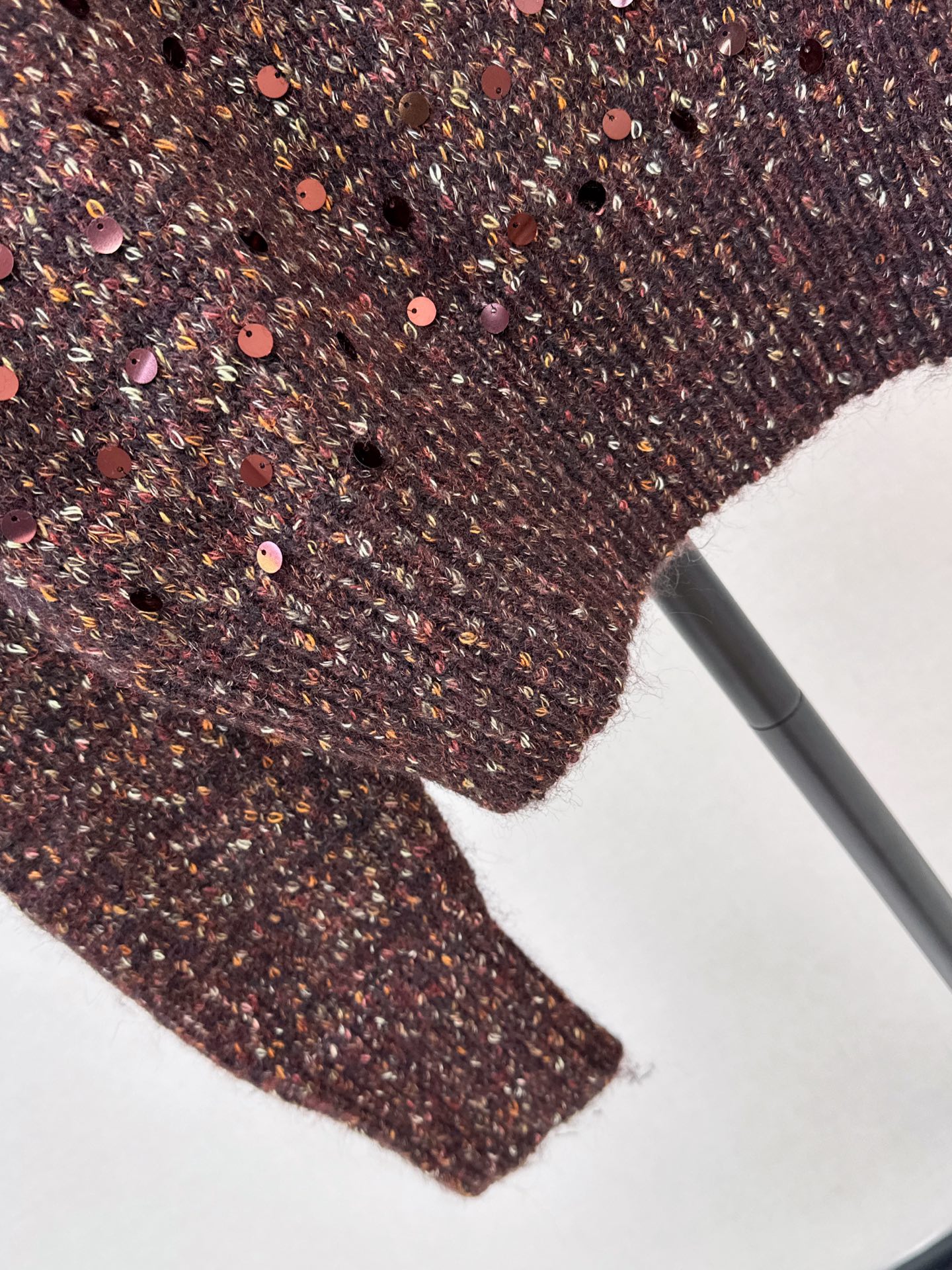 Guc 26fw sequin knit sweater