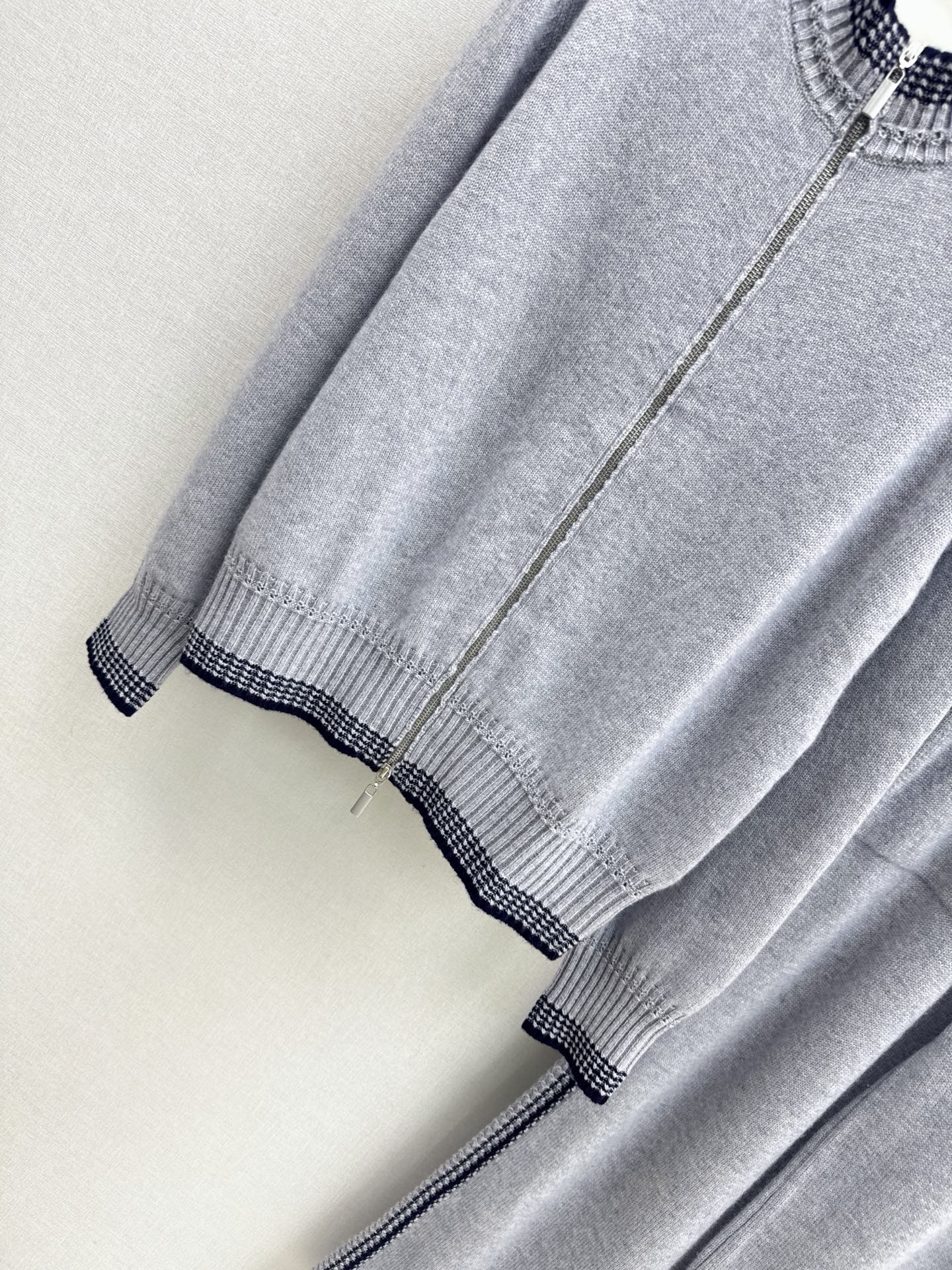 Brun 26fw cashmere cardigan pants set