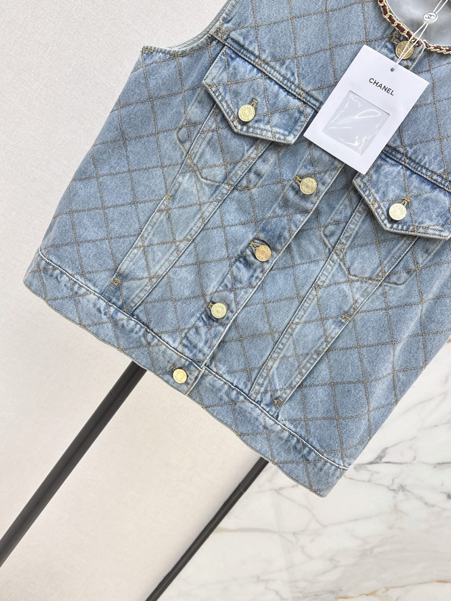 Chan 26fw cropped vest jacket