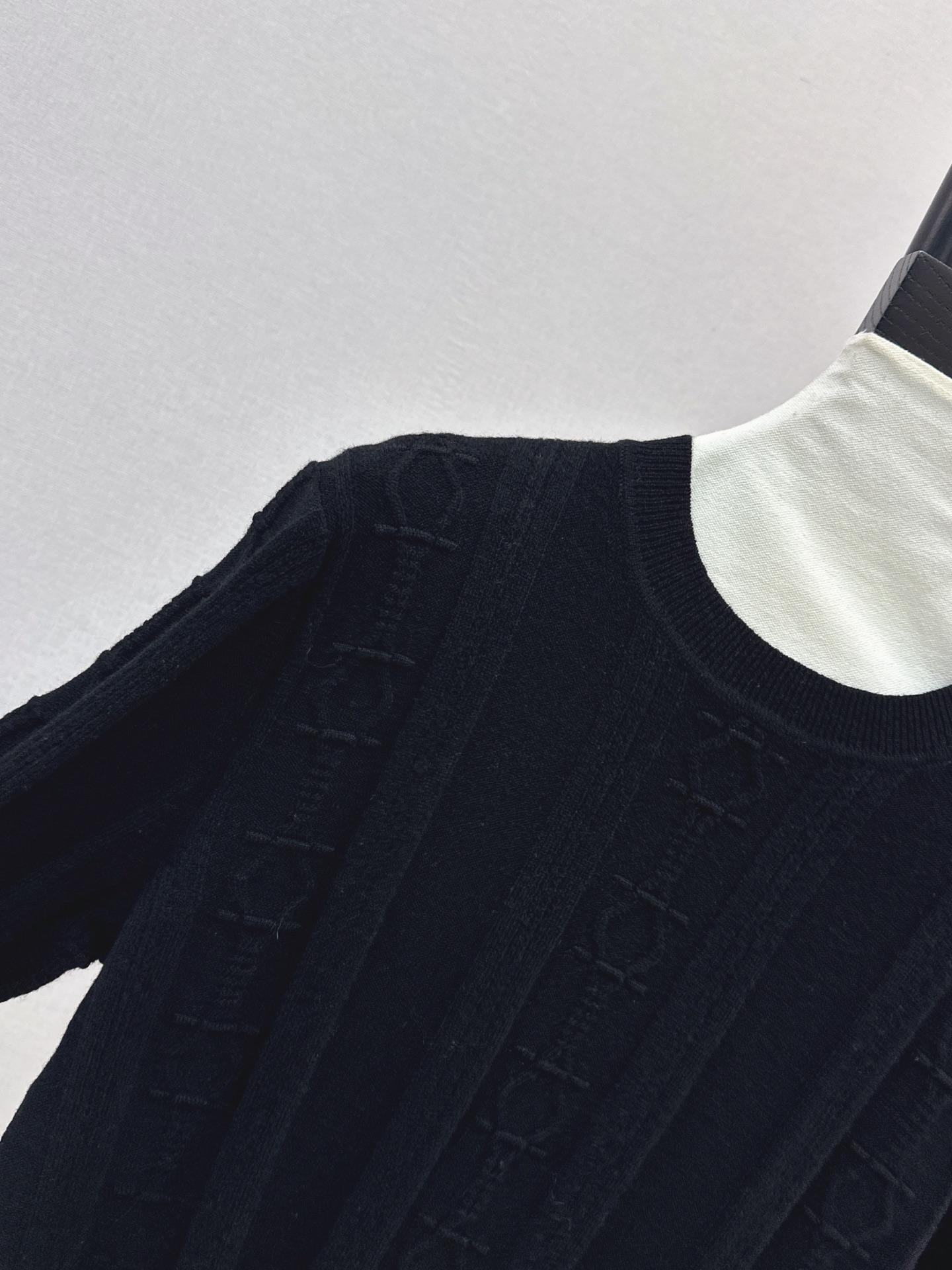 Her 26fw cable sweater