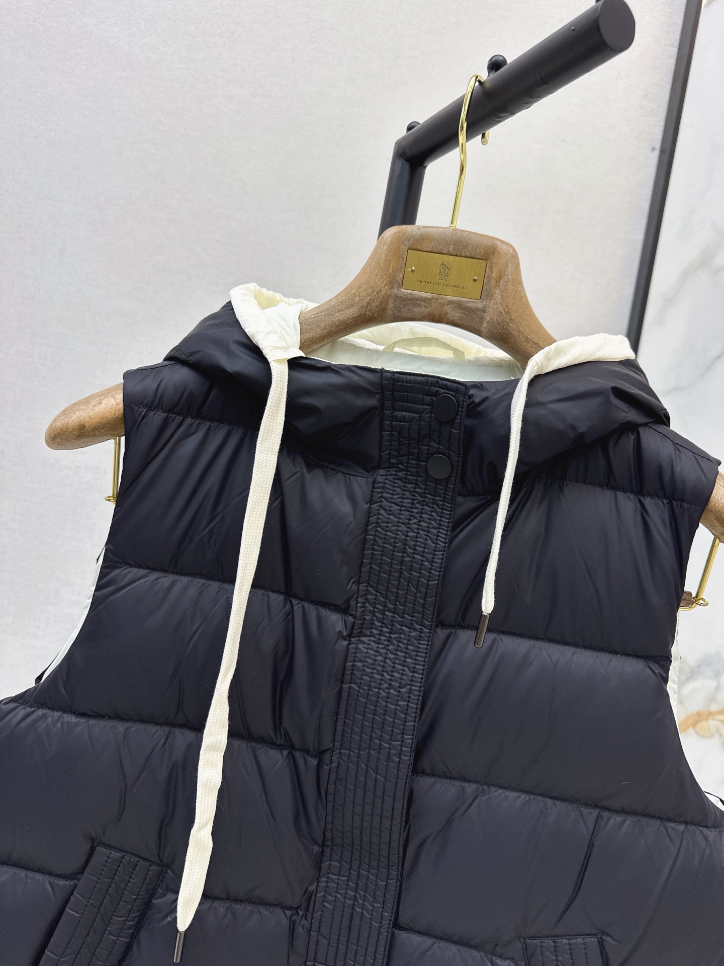 Brun 26fw hooded down vest
