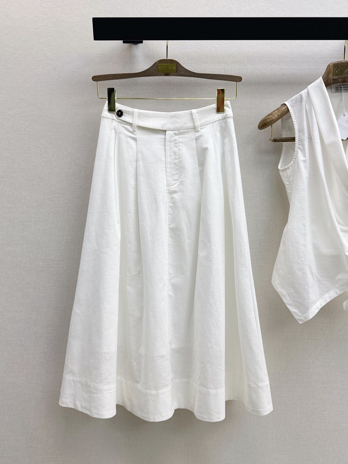 Brun 26ss sleeveless top pleated skirt sets