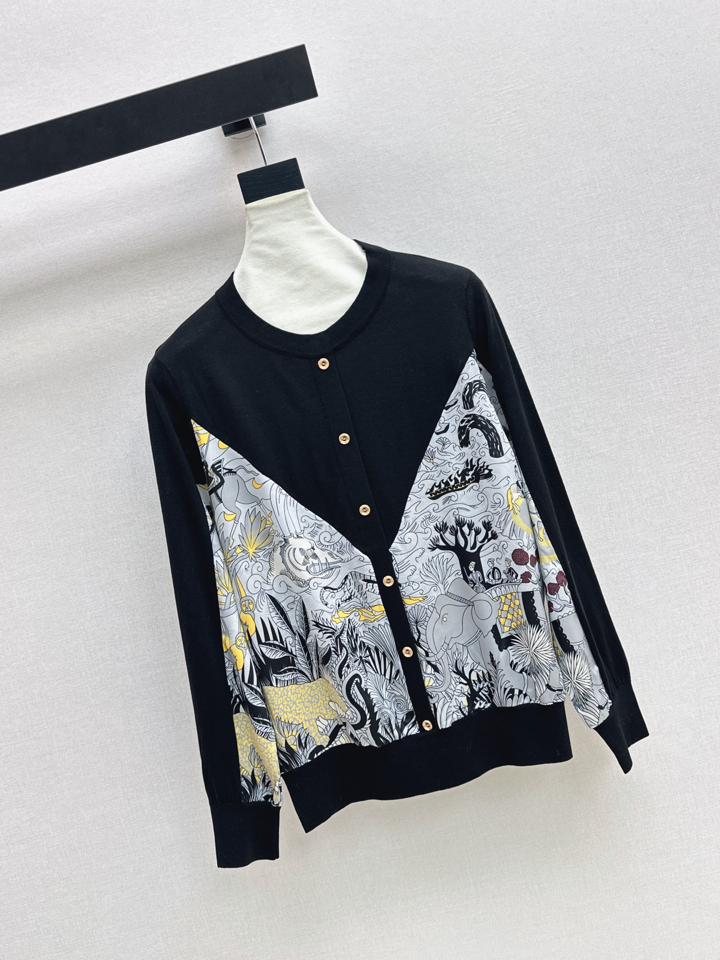 Her 26fw print knit cardigan