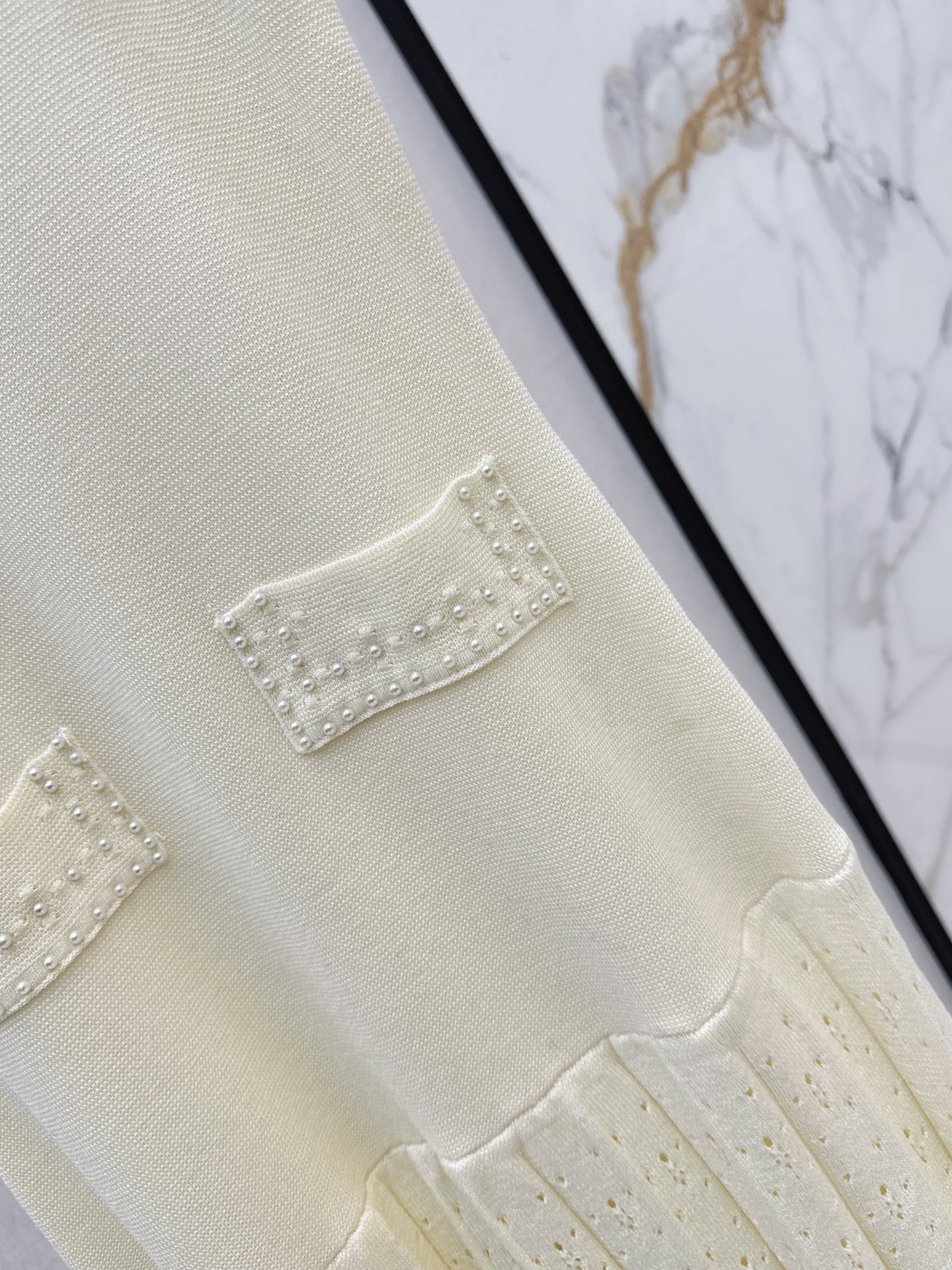 Chan 26fw sleeveless beading knit dress