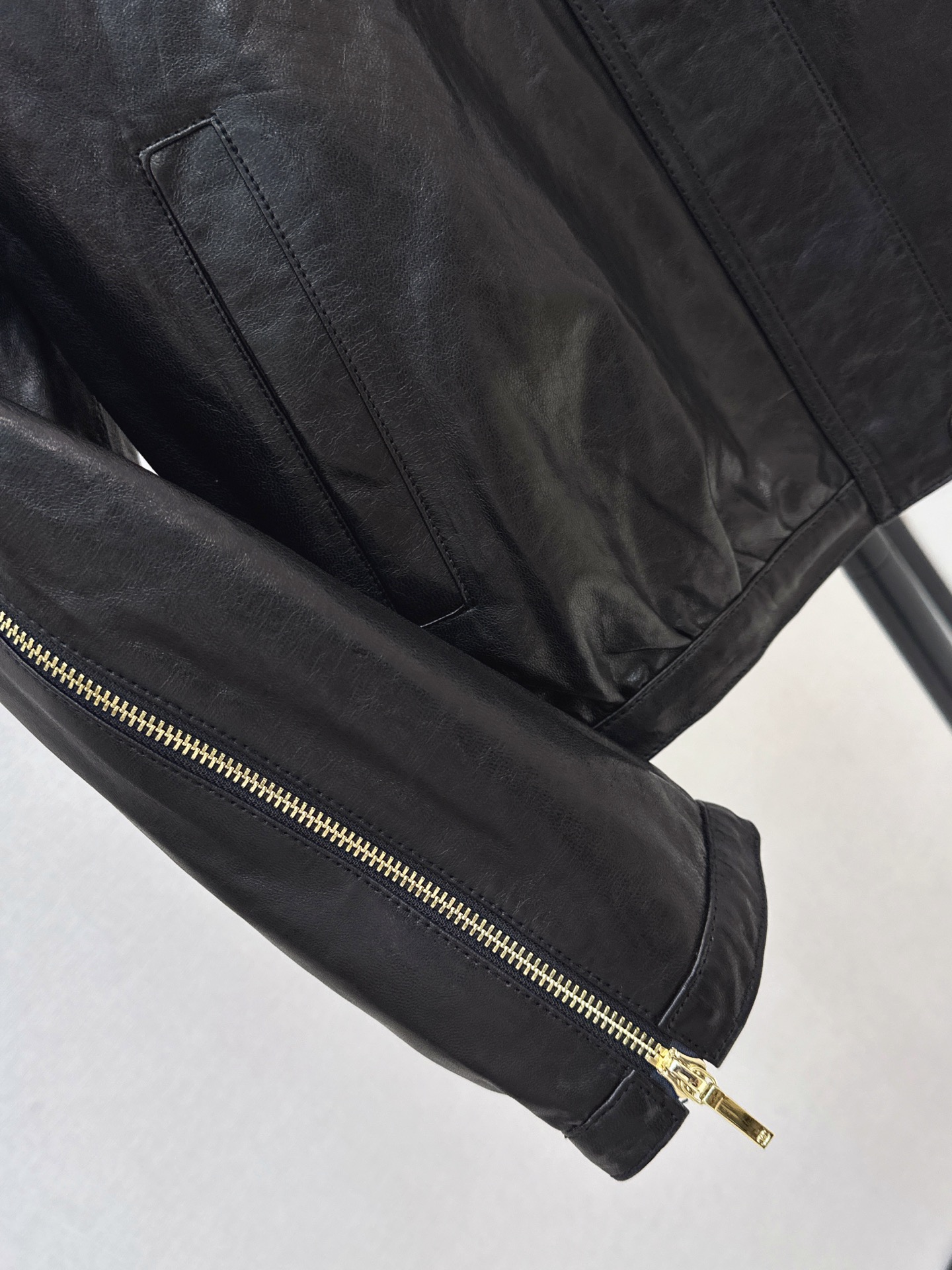 Chan 26ss leather hooded jacket