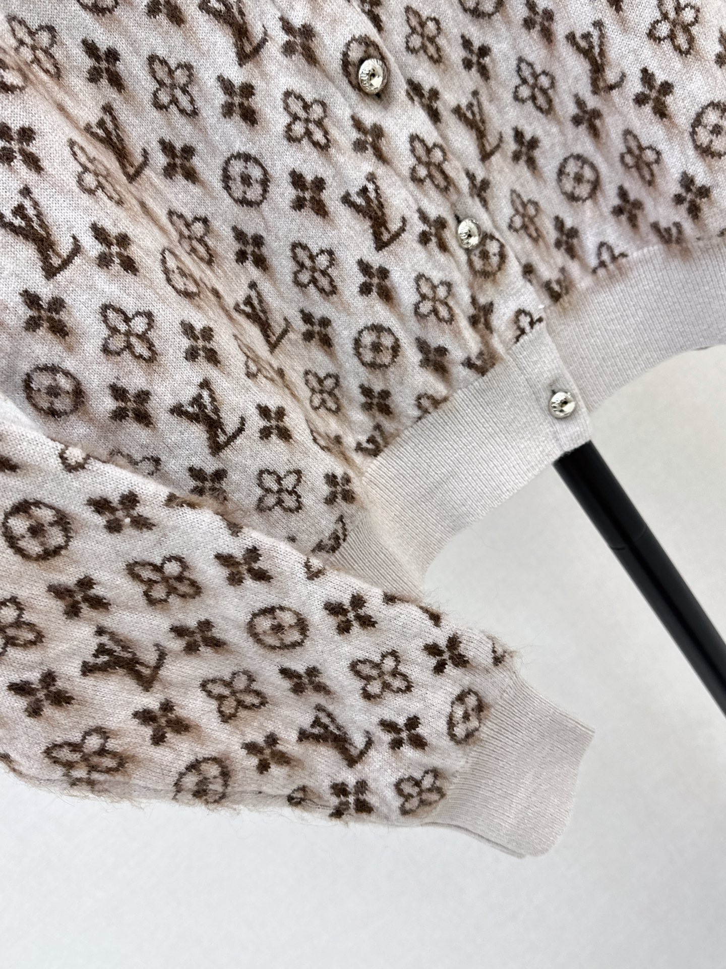 Loui 26fw jacquard cardigan