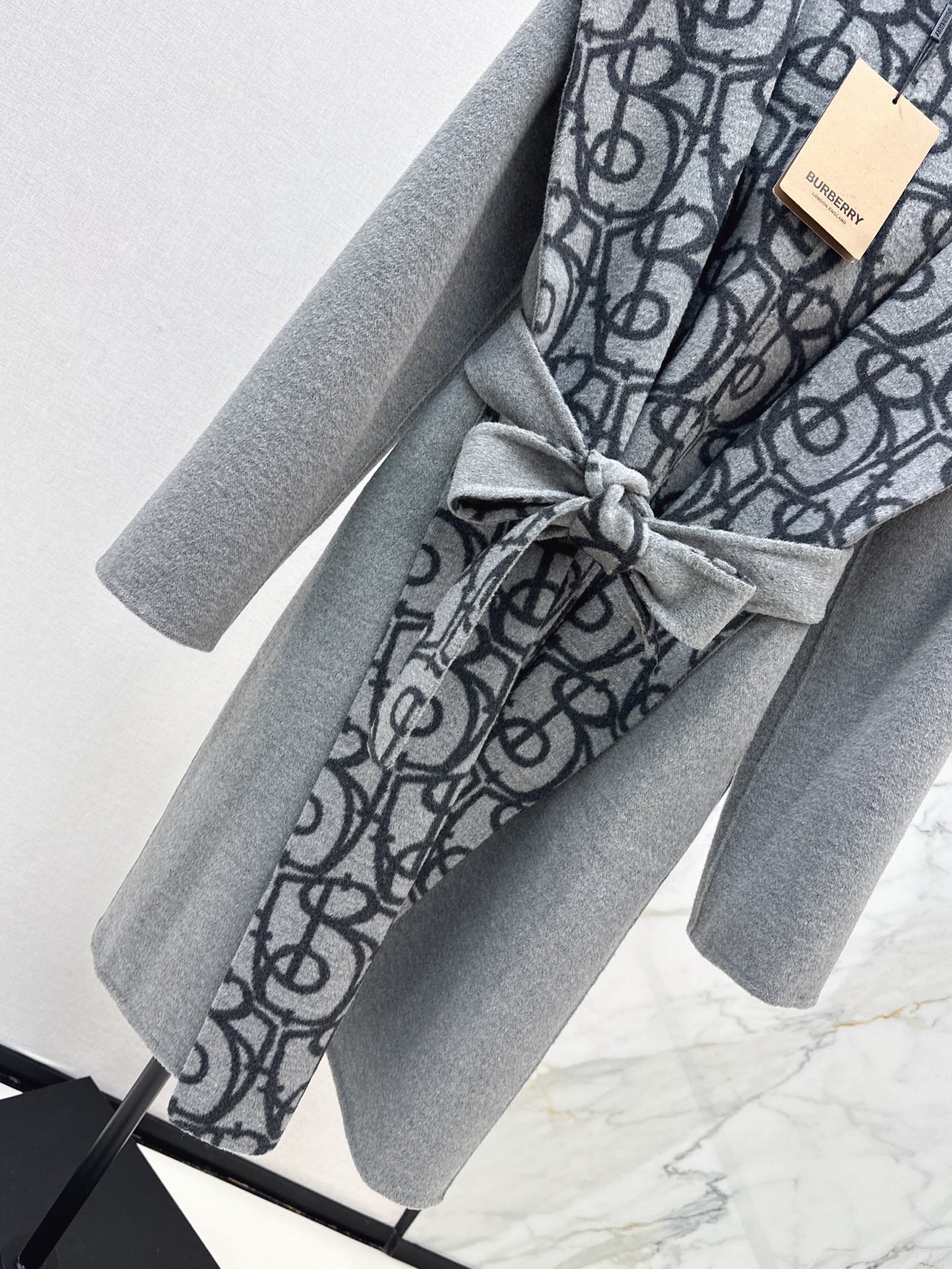 Bur 26fw woolen hooded overcoats