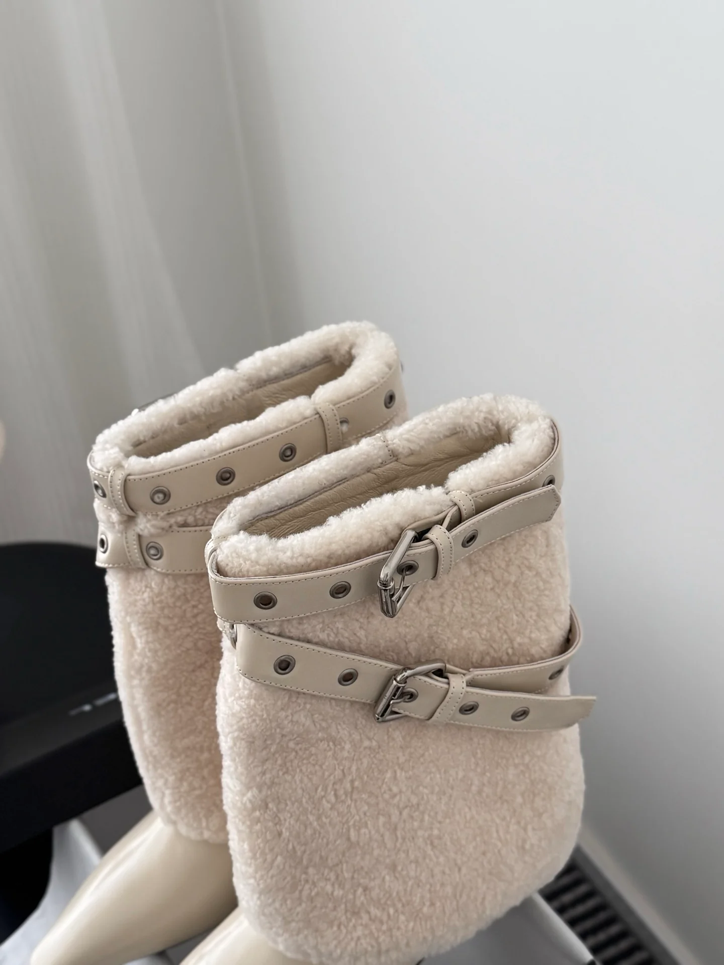 Chan 25fw boots