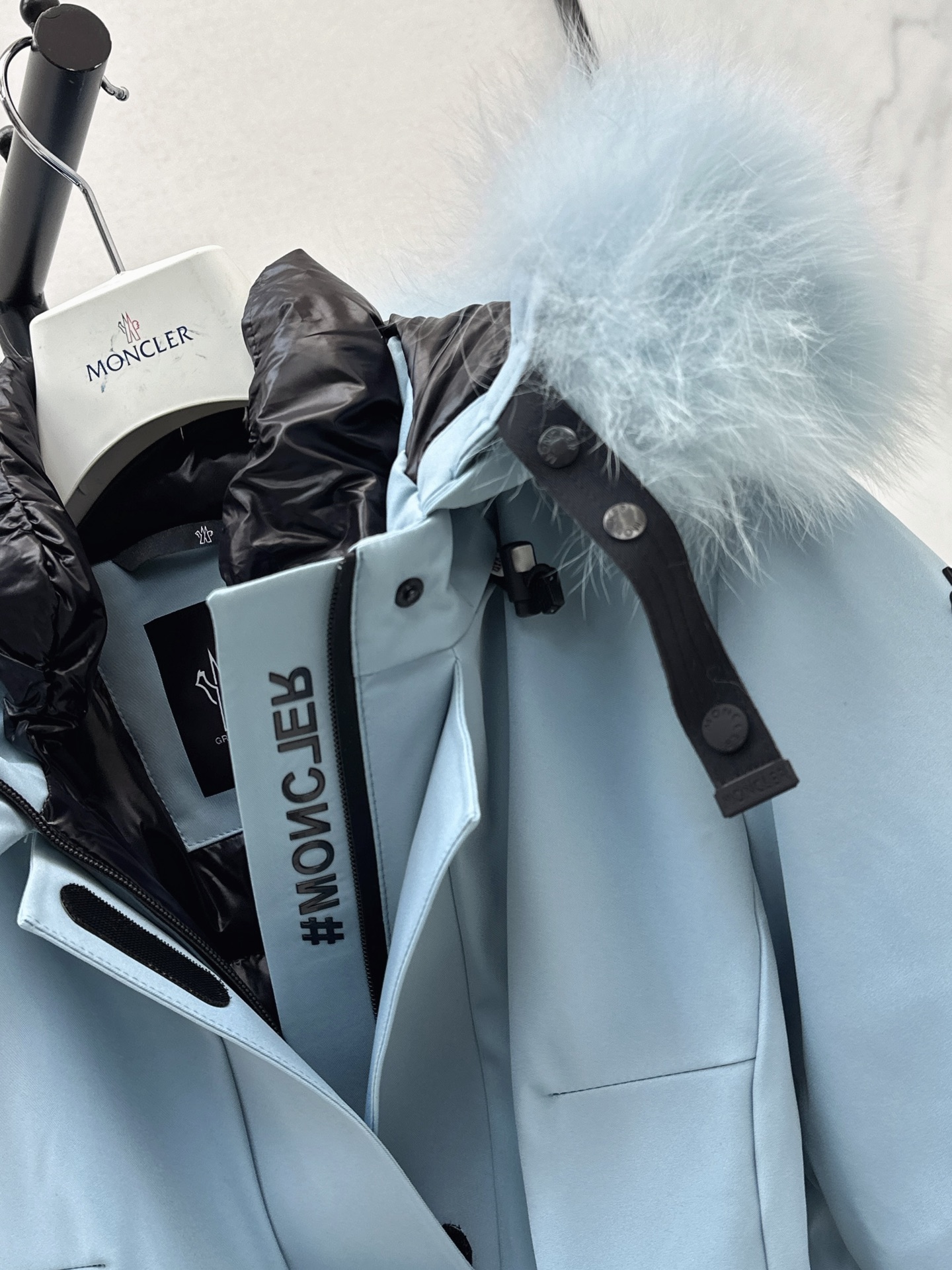 Monc 26fw belted hooded ski down jacket