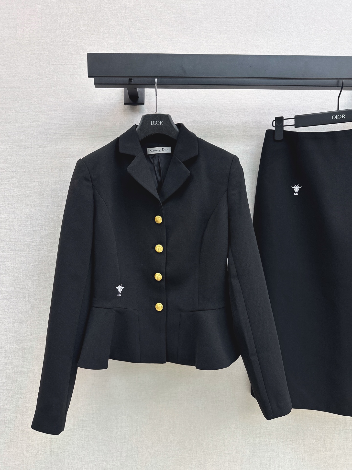 CD 26fw bee embroidery jacket A-lin skirt
