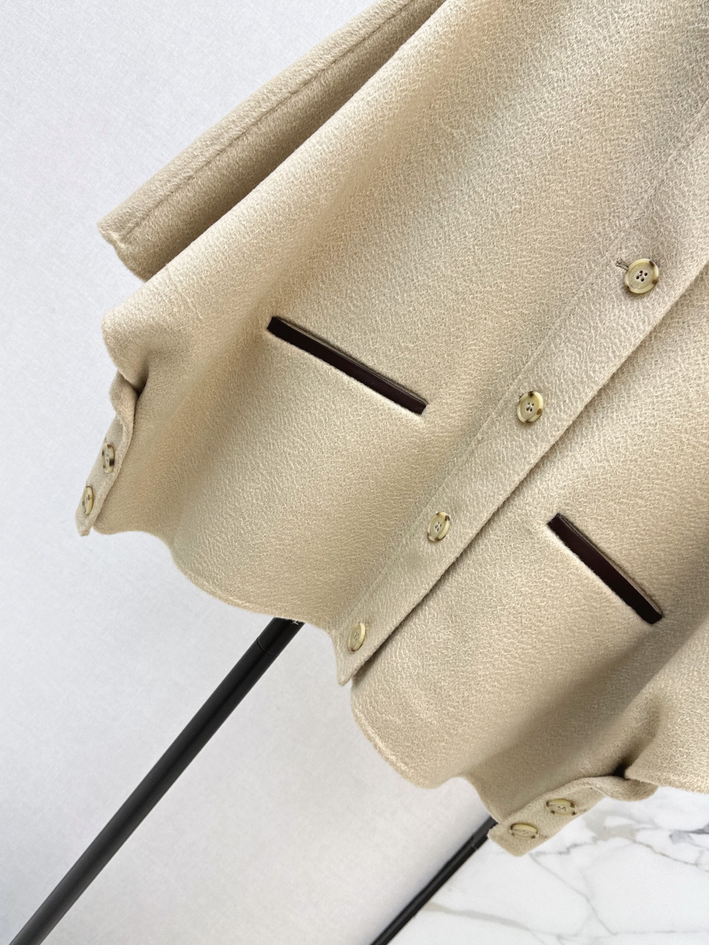 Max 26fw cape jacket