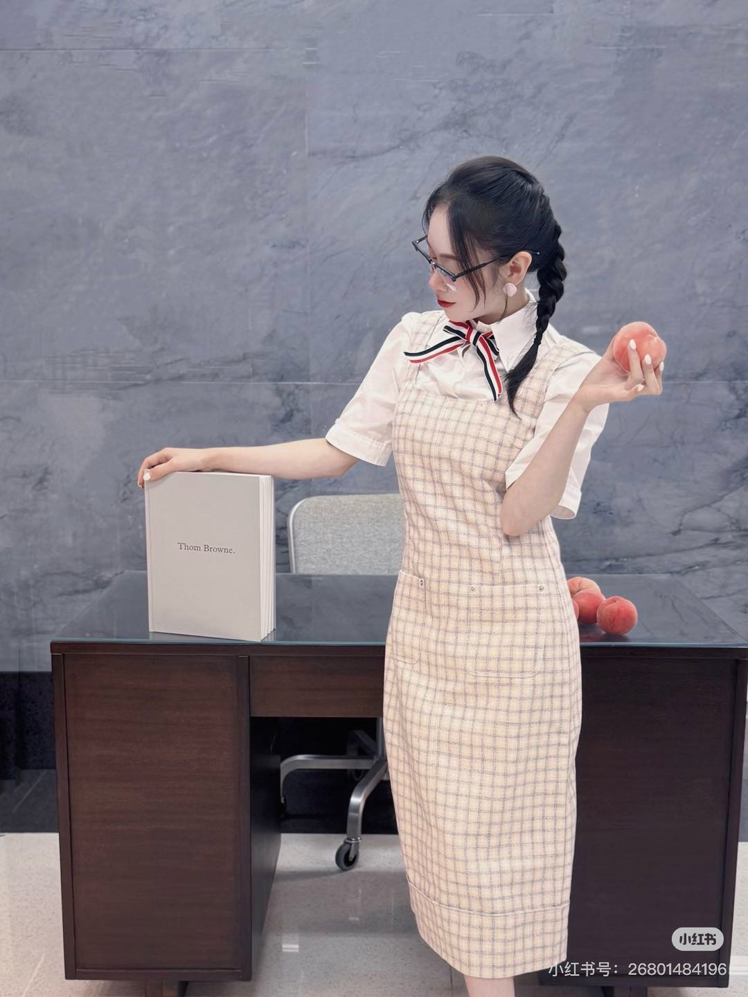 Thom 26fw sleeveless tweed dress