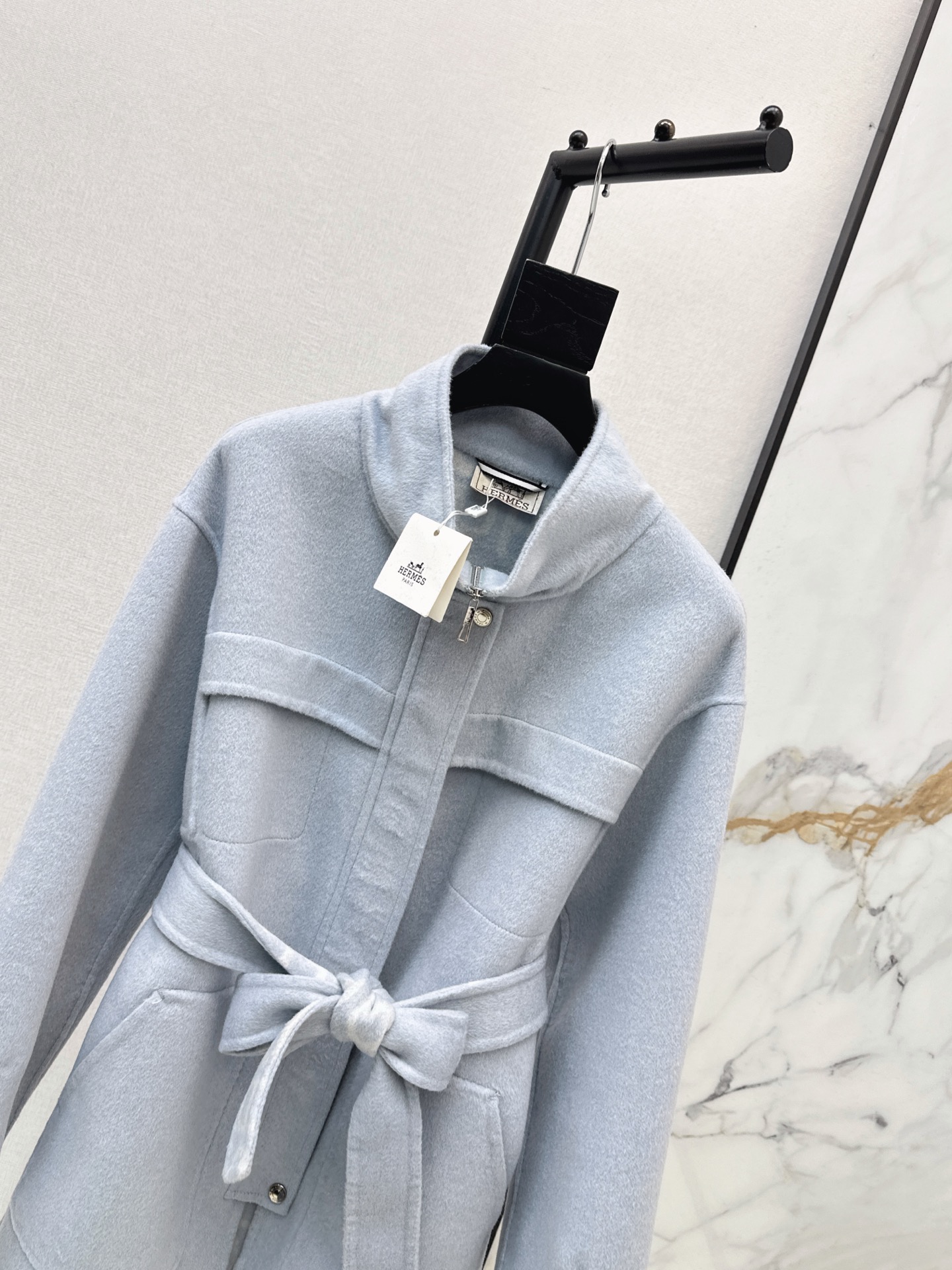 Her 26fw cashmere belted jacket