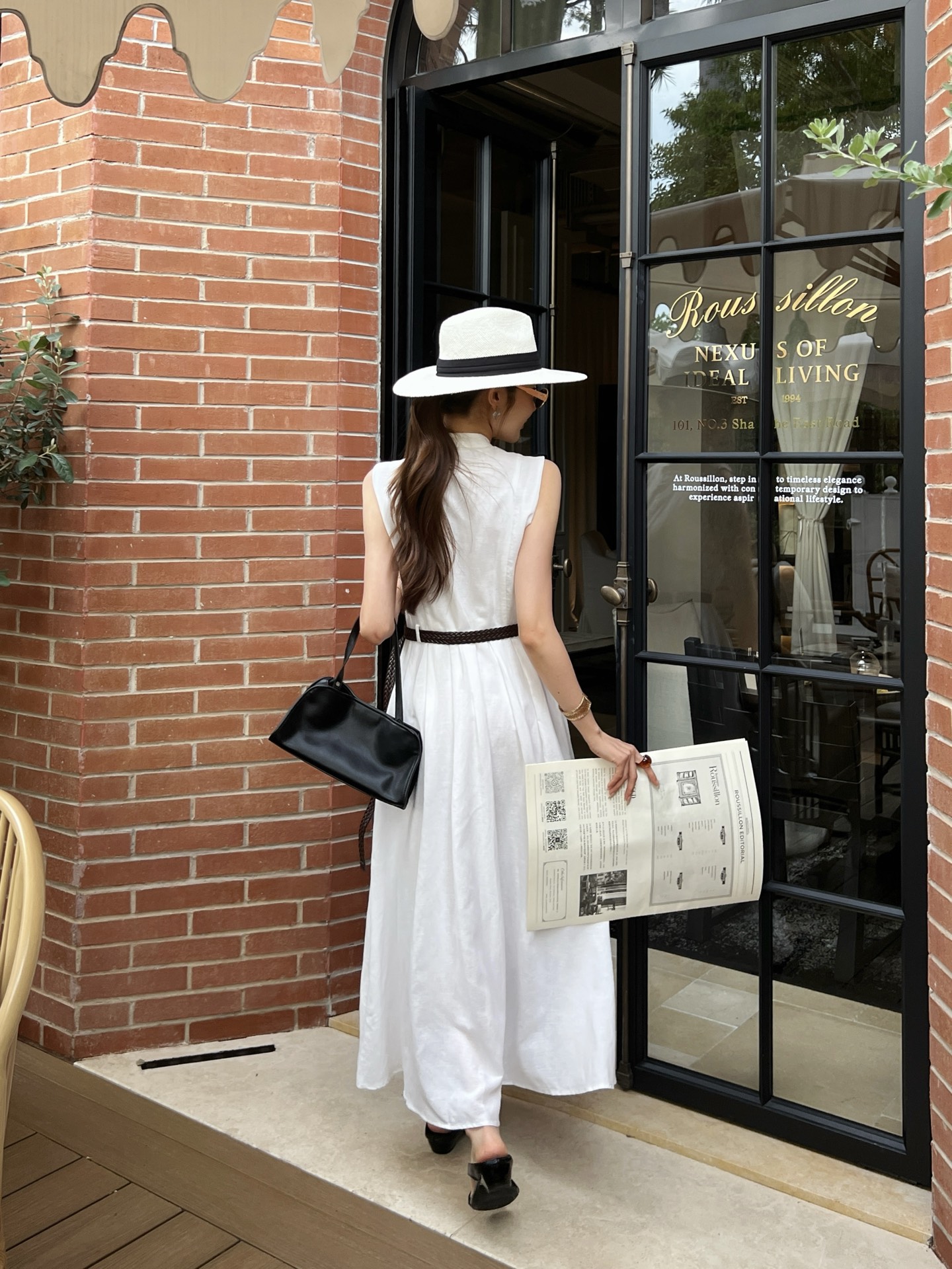 Brun 26ss sleeveless linen dress