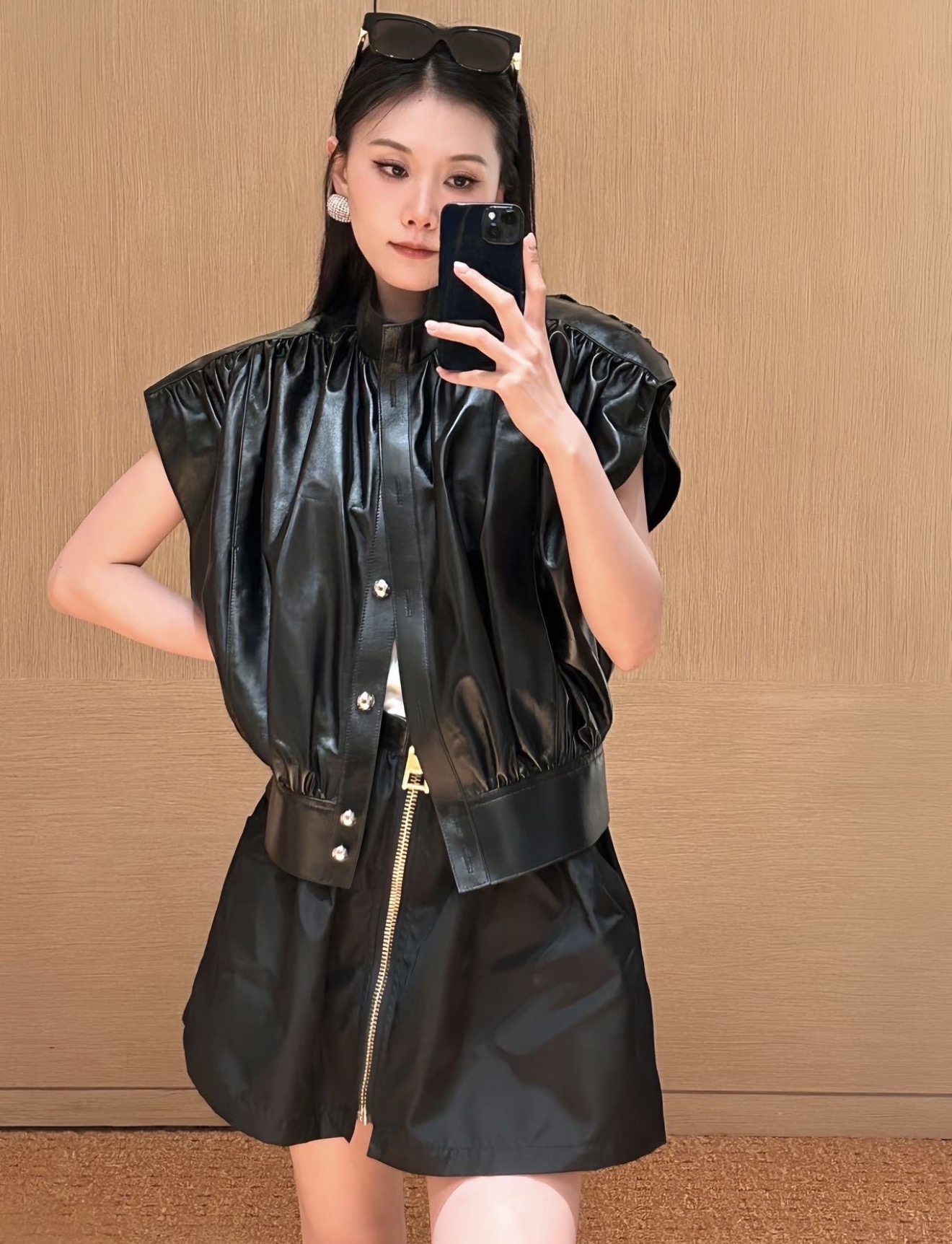 Loui 26fw leather vest jacket