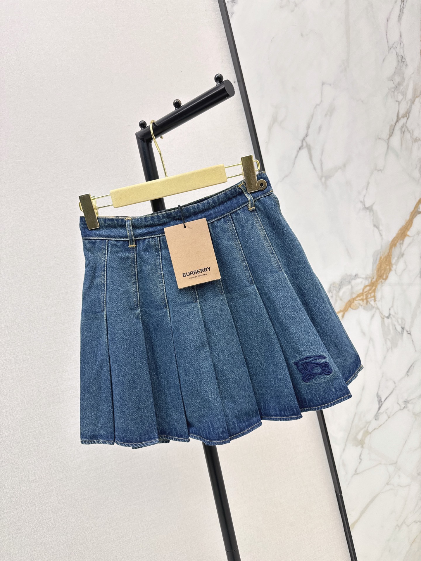 Bur 26fw pleated denim skirt
