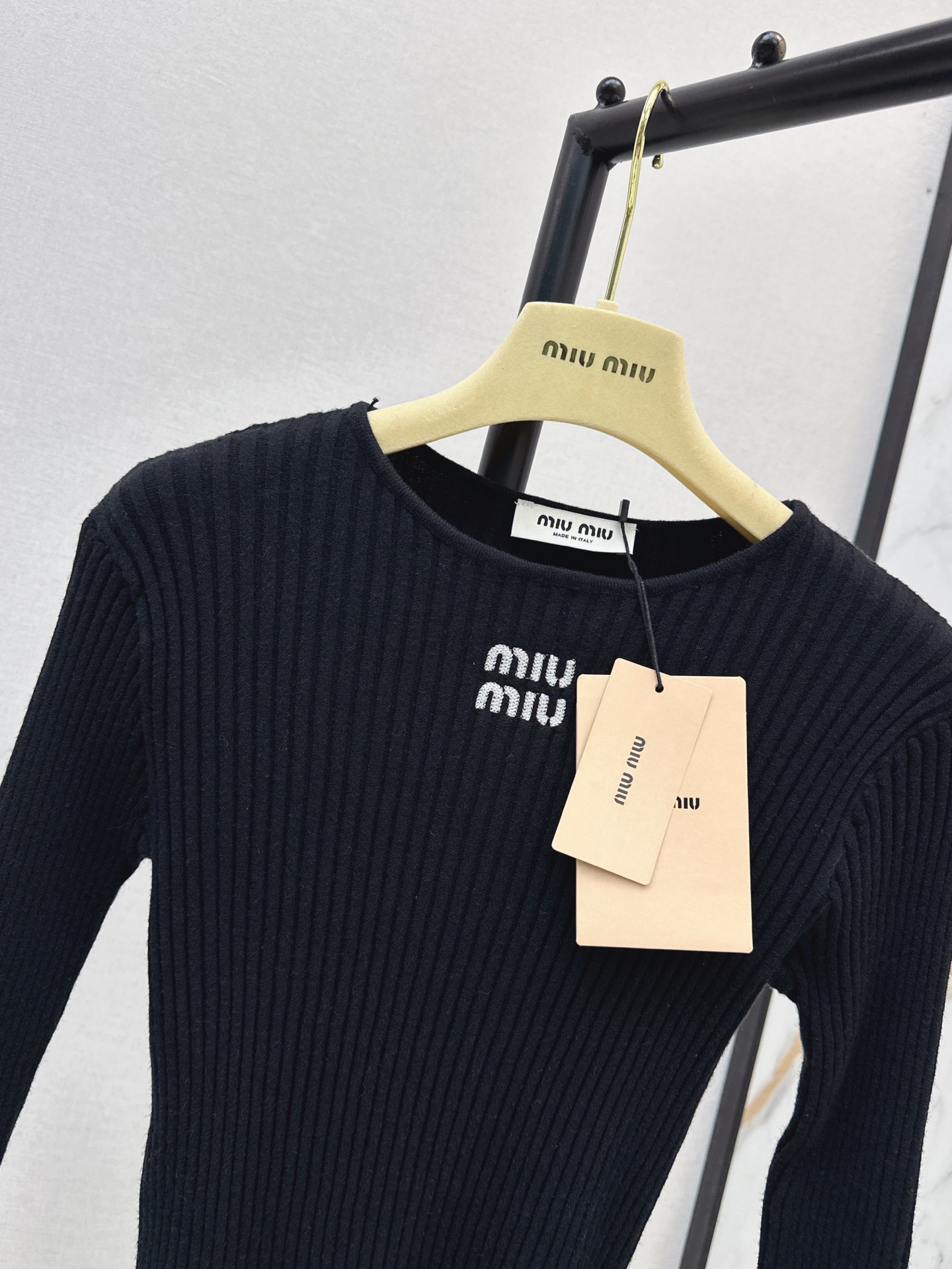 Miu 26fw contract mest knitwear