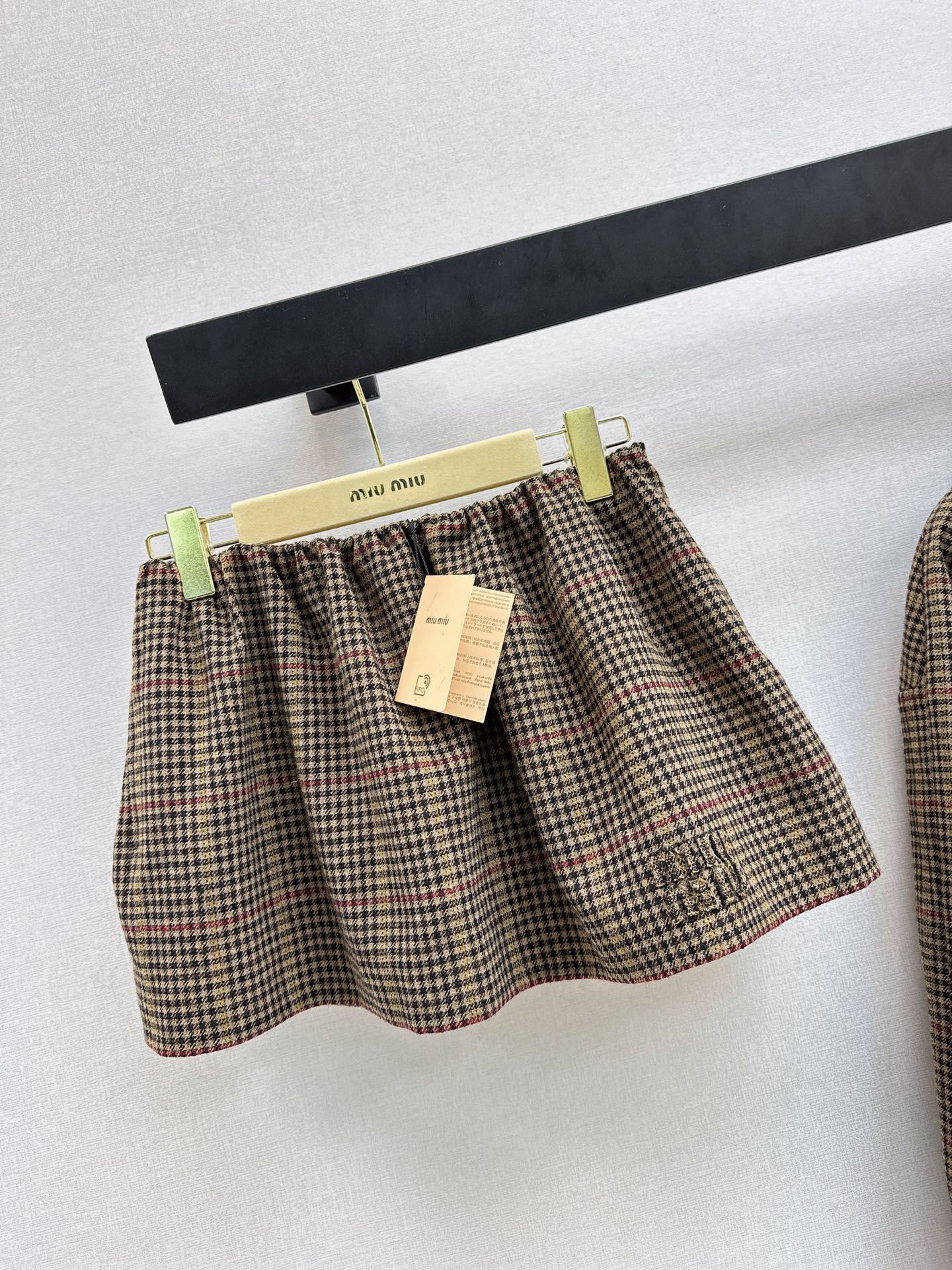 Miu 26fw houndstooth mini skirt