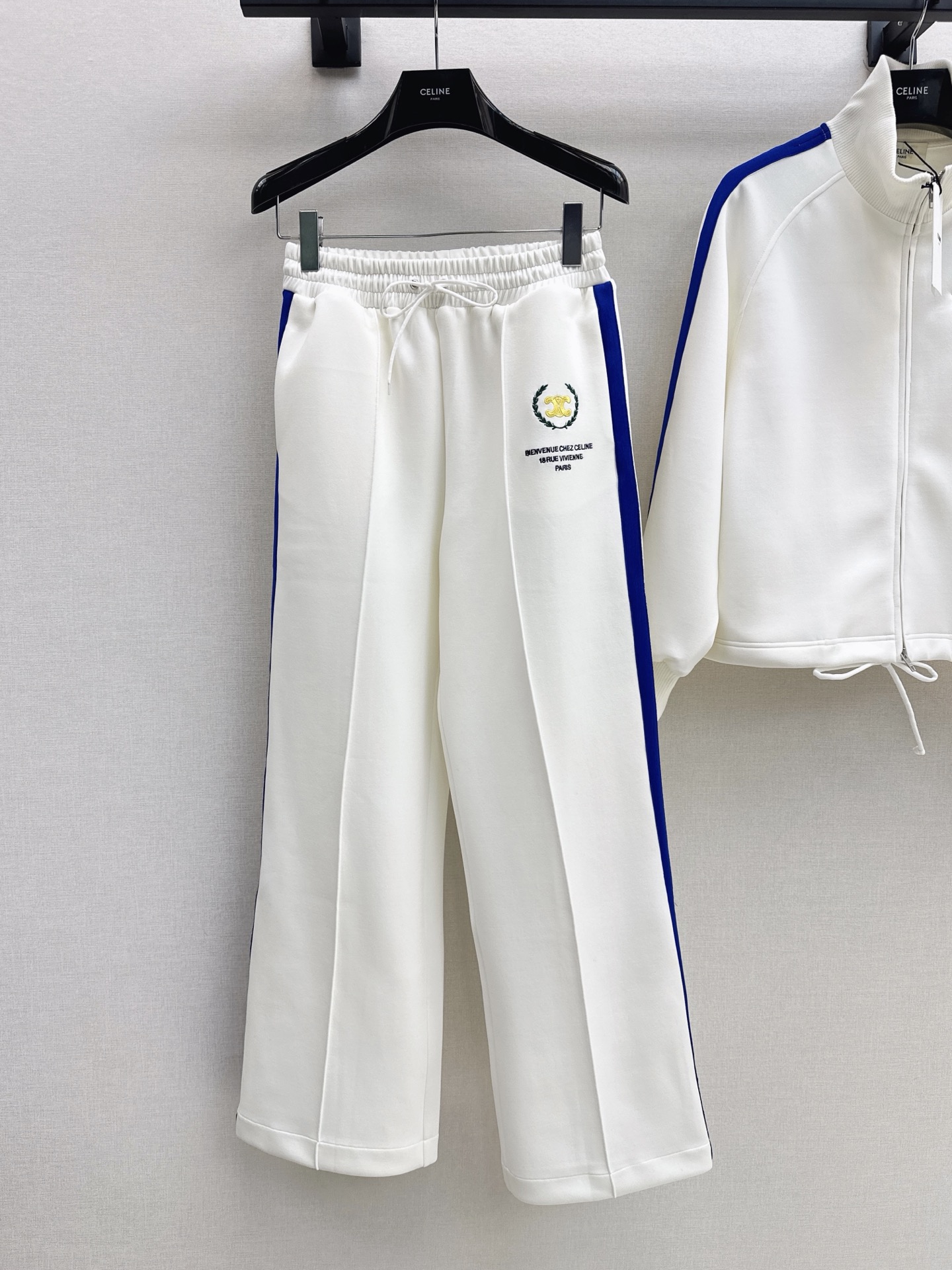 Cel casual suit