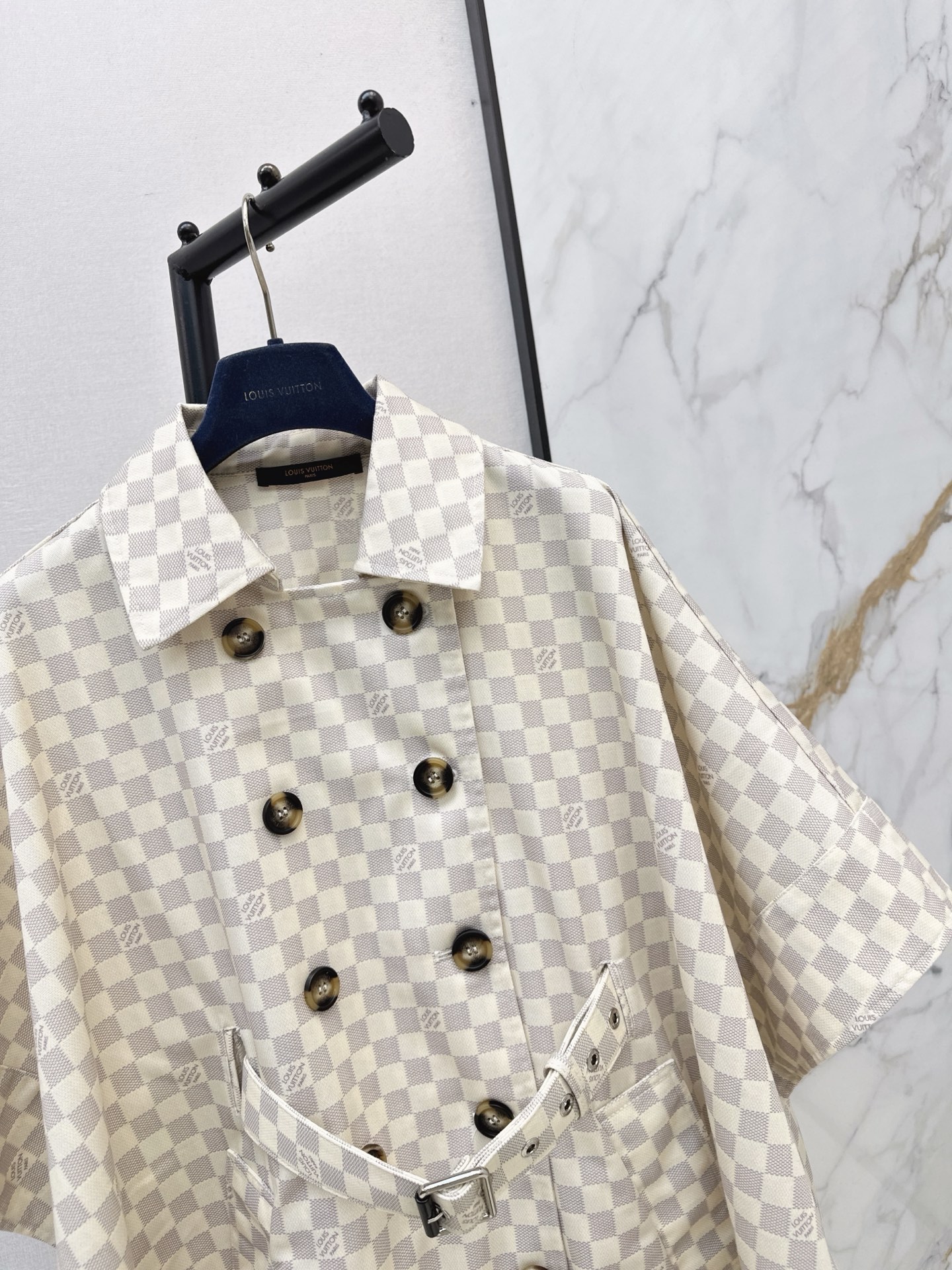 Loui 26fw check cape jacket