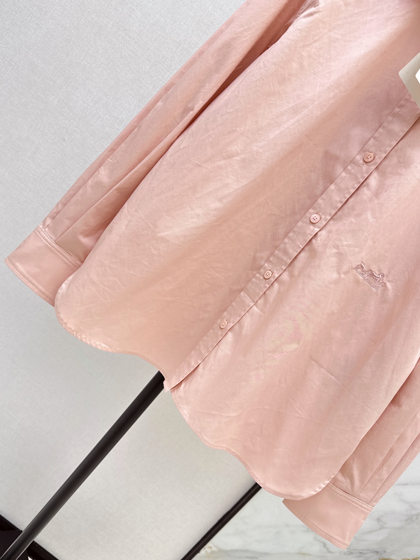 Her 26fw shirt