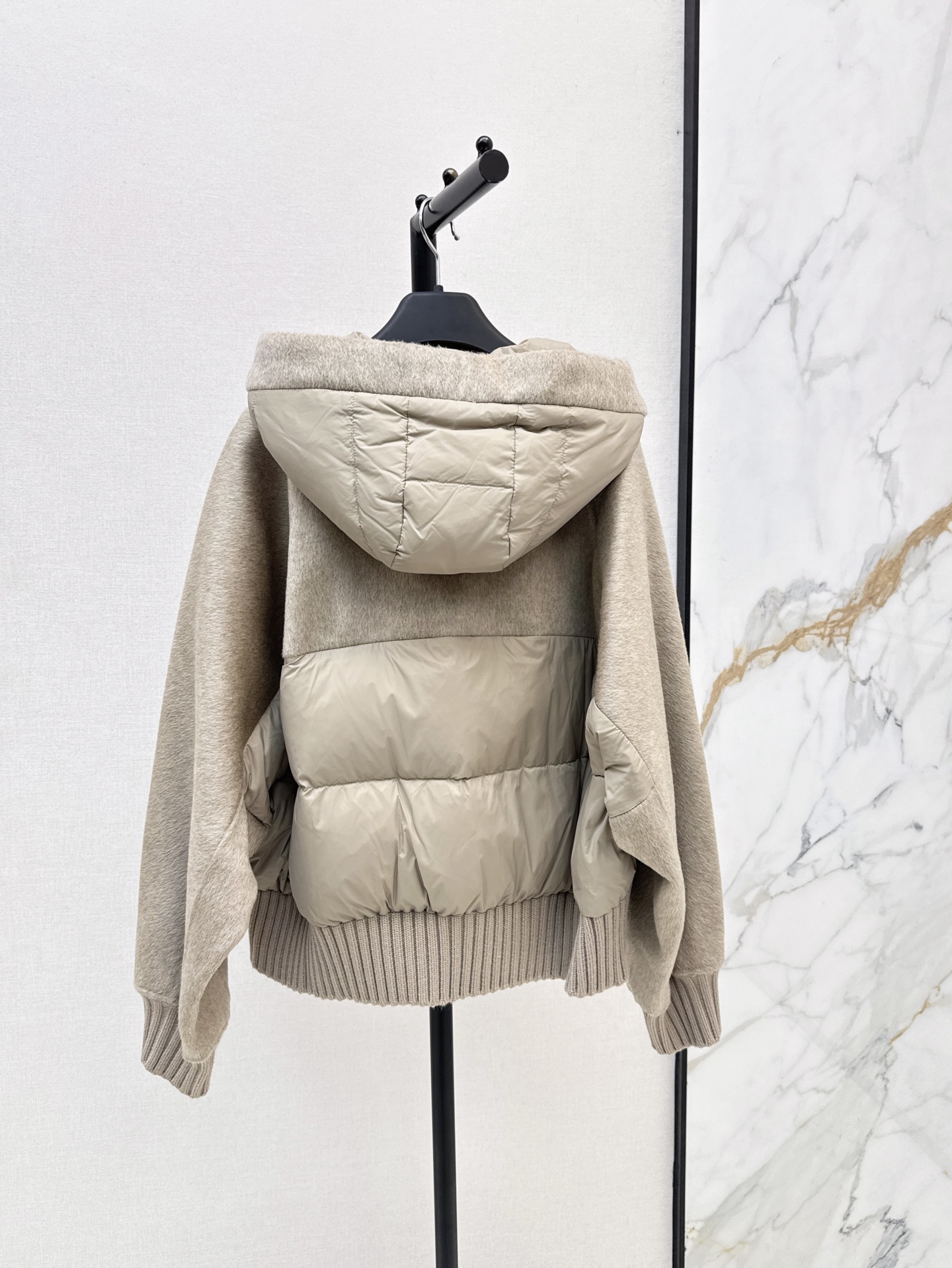 Max 26fw wool contract hooded down jacket