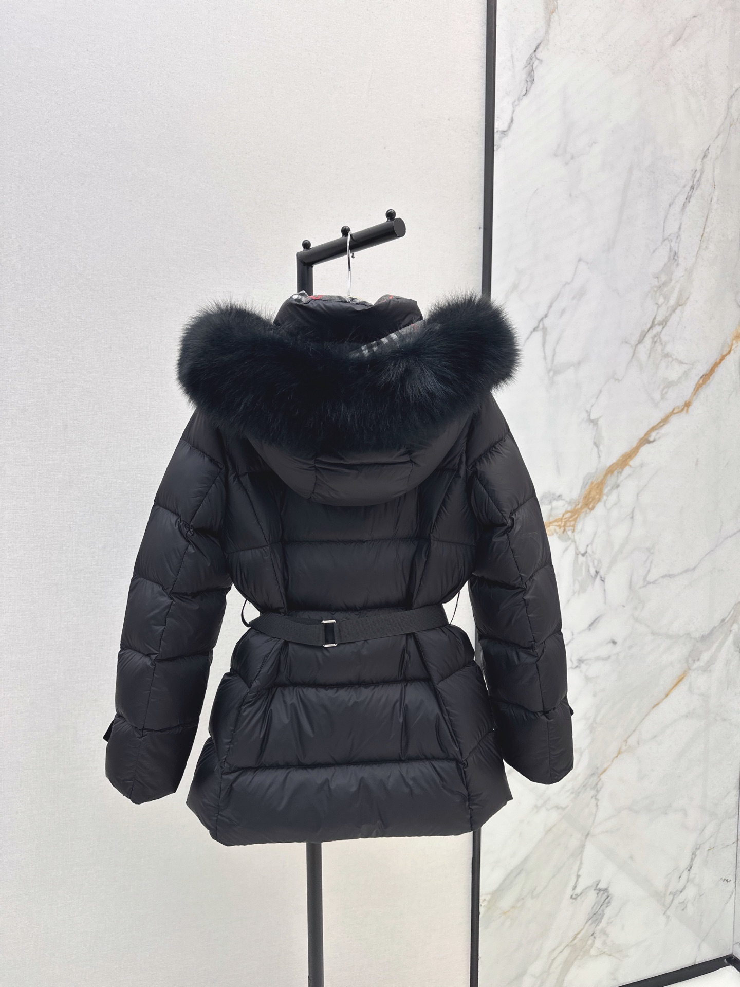 Bur 26fw Hooded Belted Down Jacket