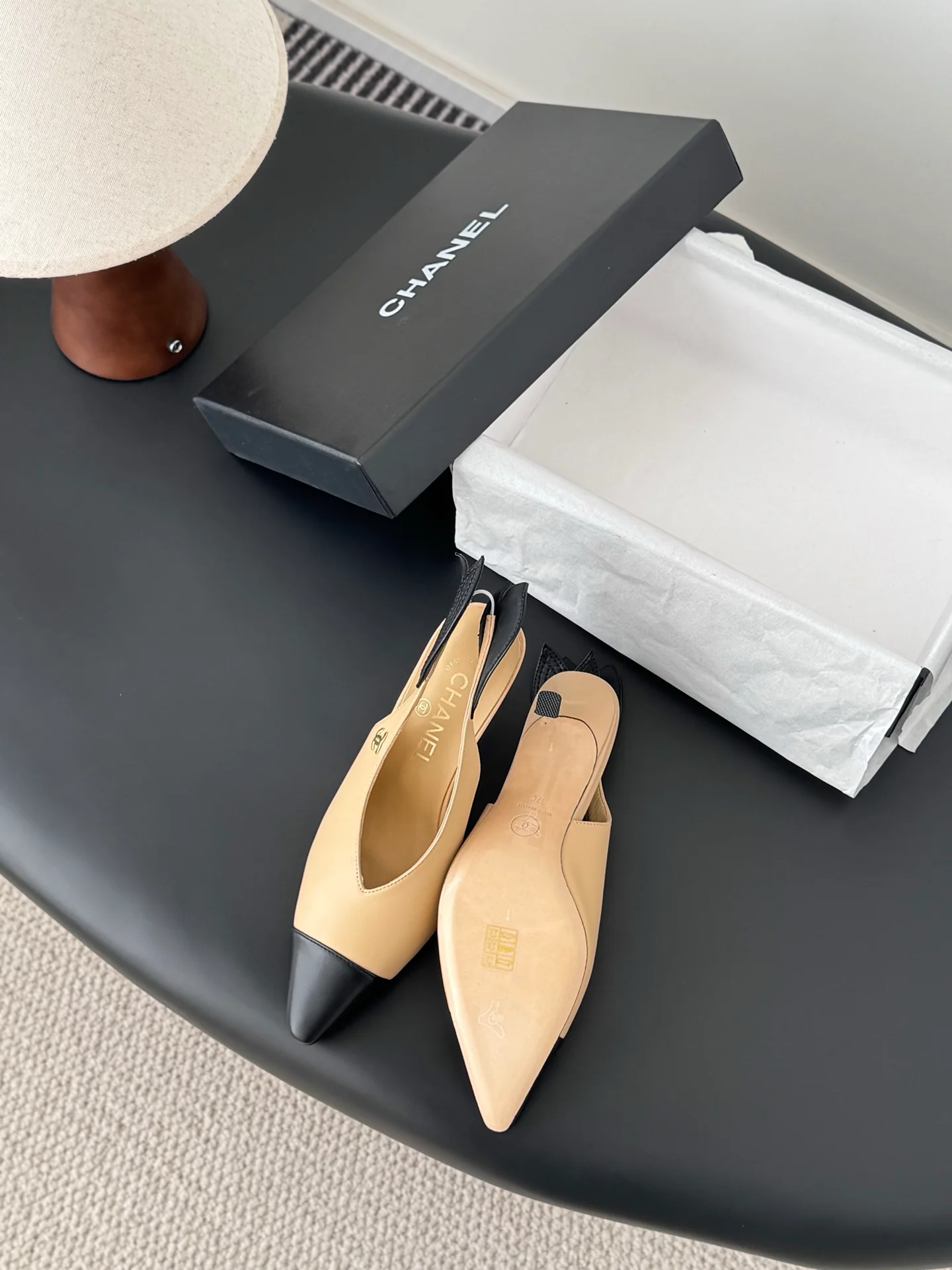 Chan 26ss slingback heels