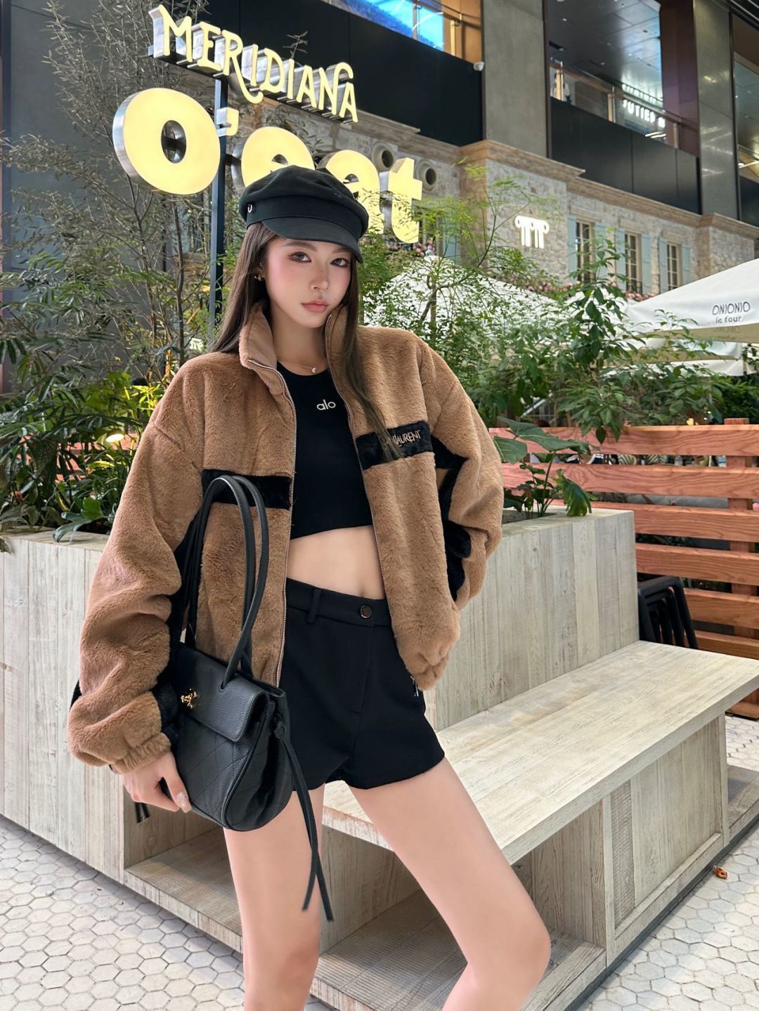 Sain 26fw contrast-panel plush fleece zip jacket