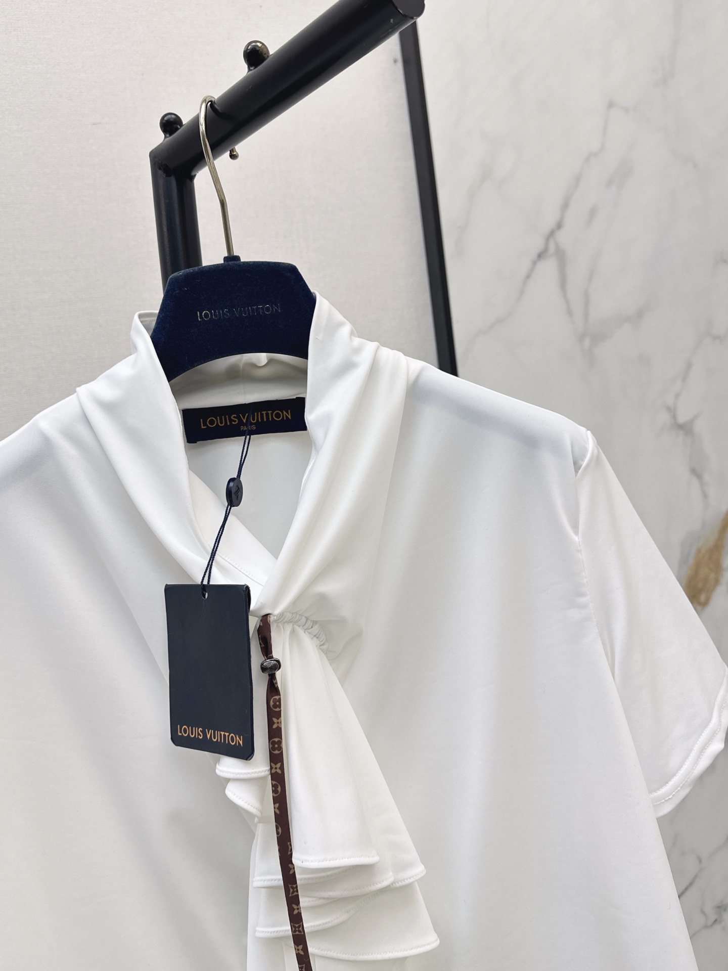 Loui 26fw ribbon shirt
